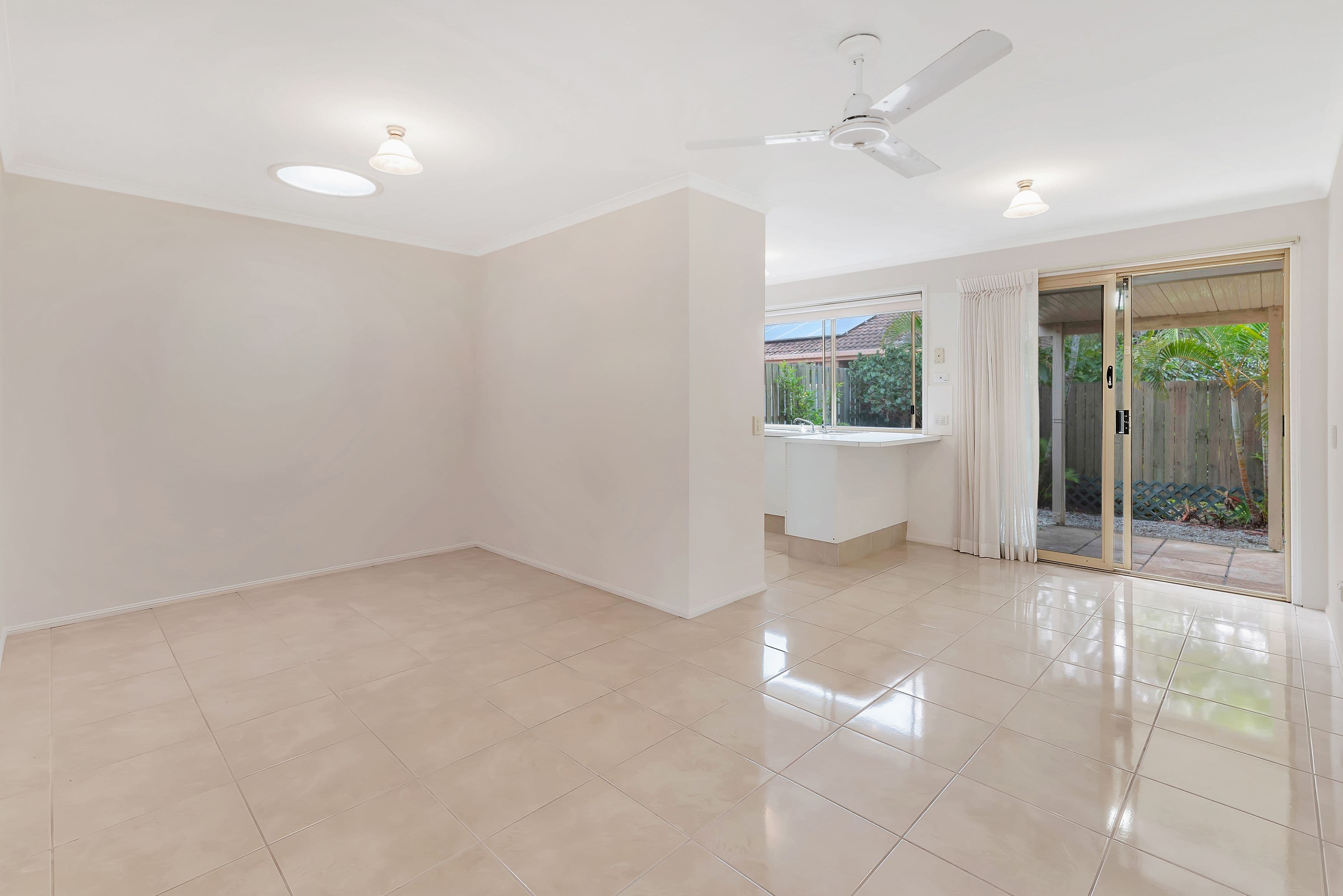 11 Michigan Drive, Oxenford QLD 4210, Oxenford - Thumbnail 6