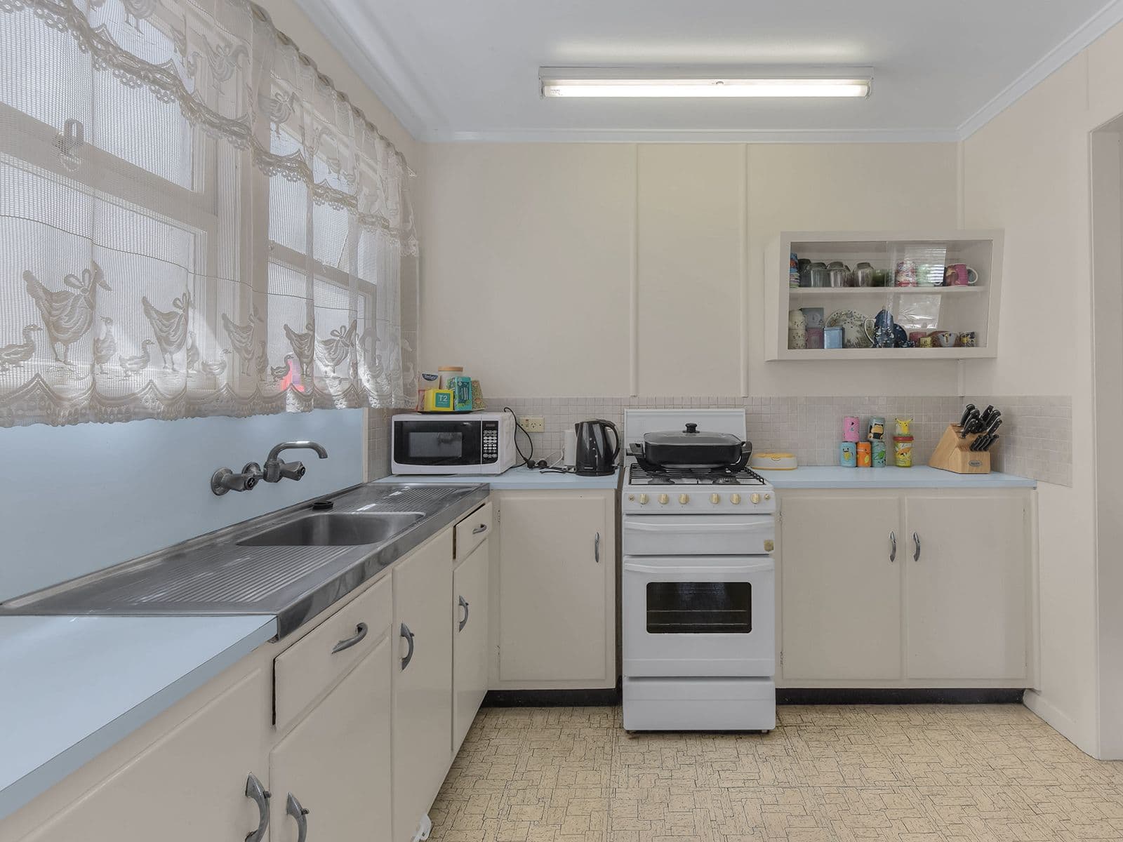 86 Primrose Street, Grange QLD 4051, Grange - Thumbnail 6
