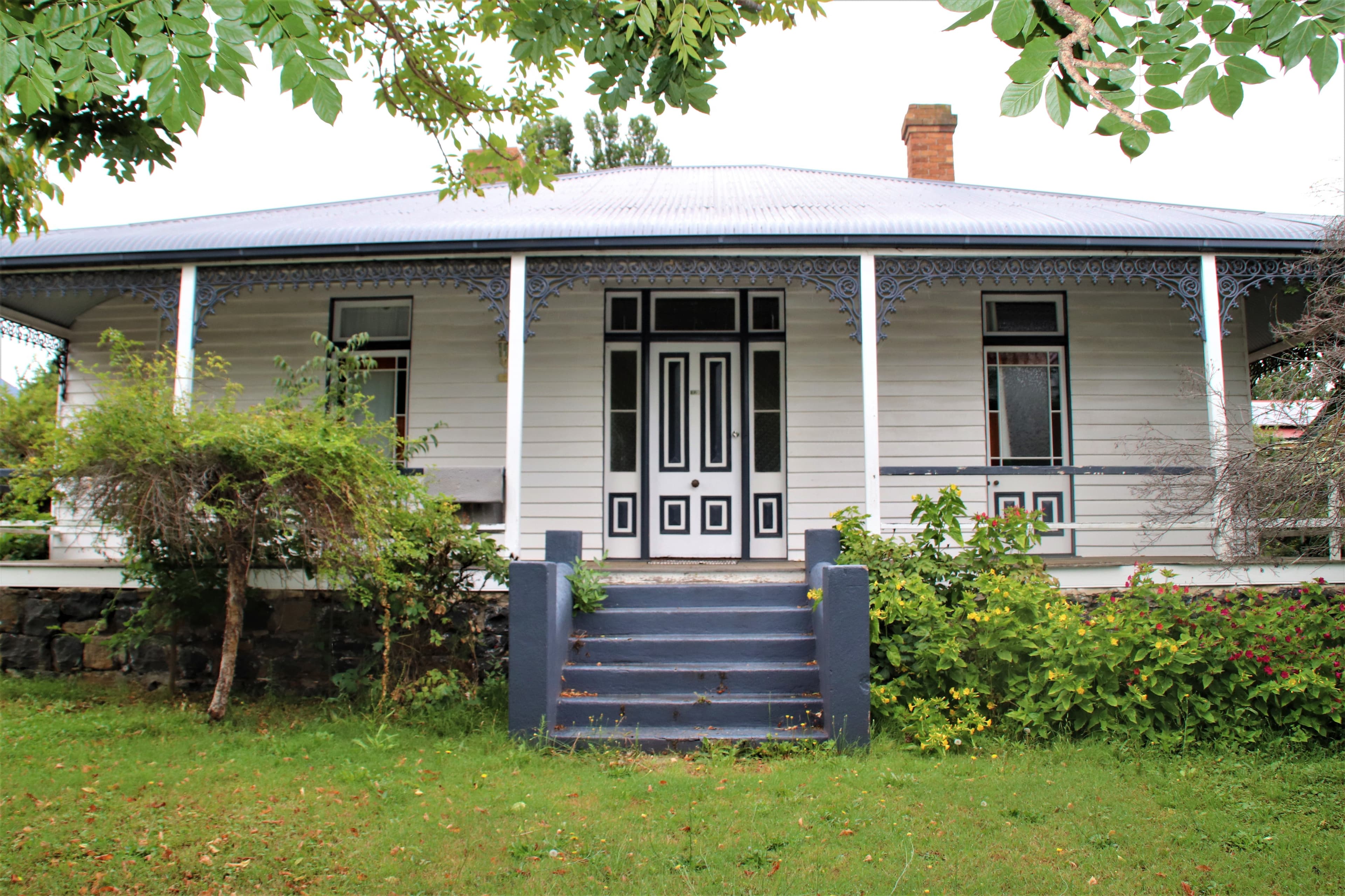 82 Macquarie, Glen Innes NSW 2370, Glen Innes - Image 1