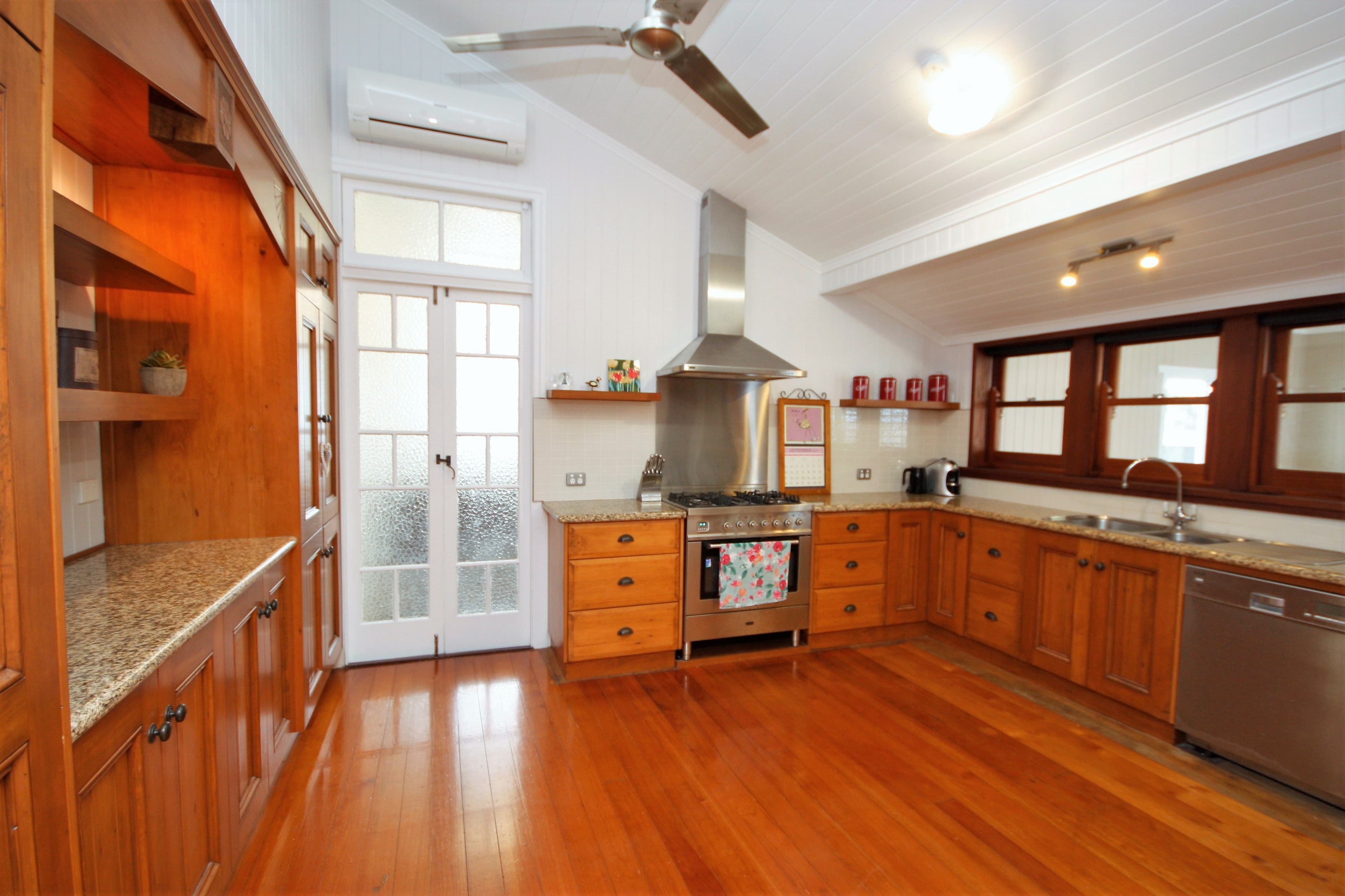 91 Wickham Street, Ayr QLD 4807, Ayr - Thumbnail 3