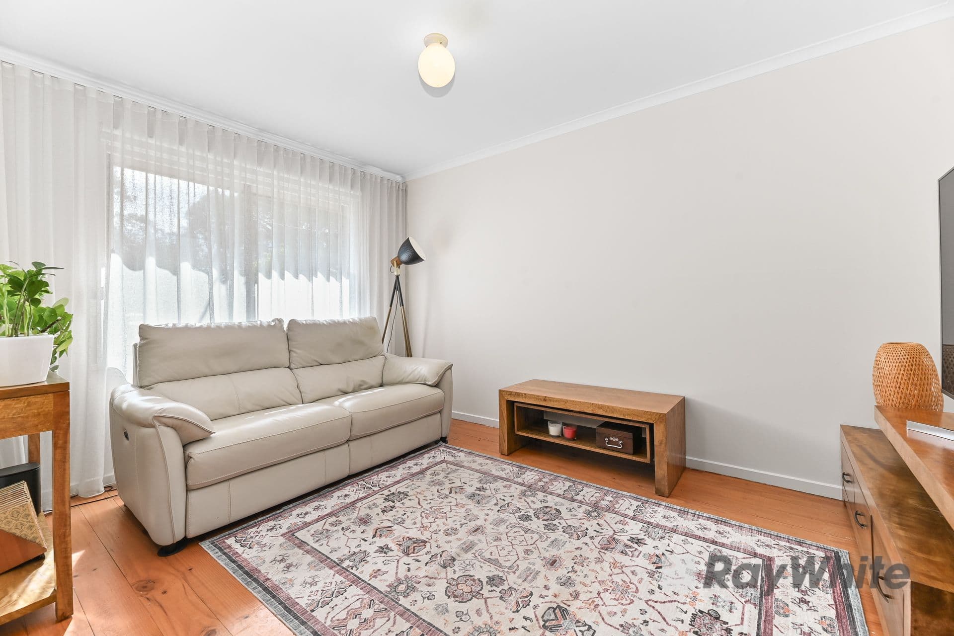 15 Edinborough Street, Hallam VIC 3803, Hallam - Thumbnail 4