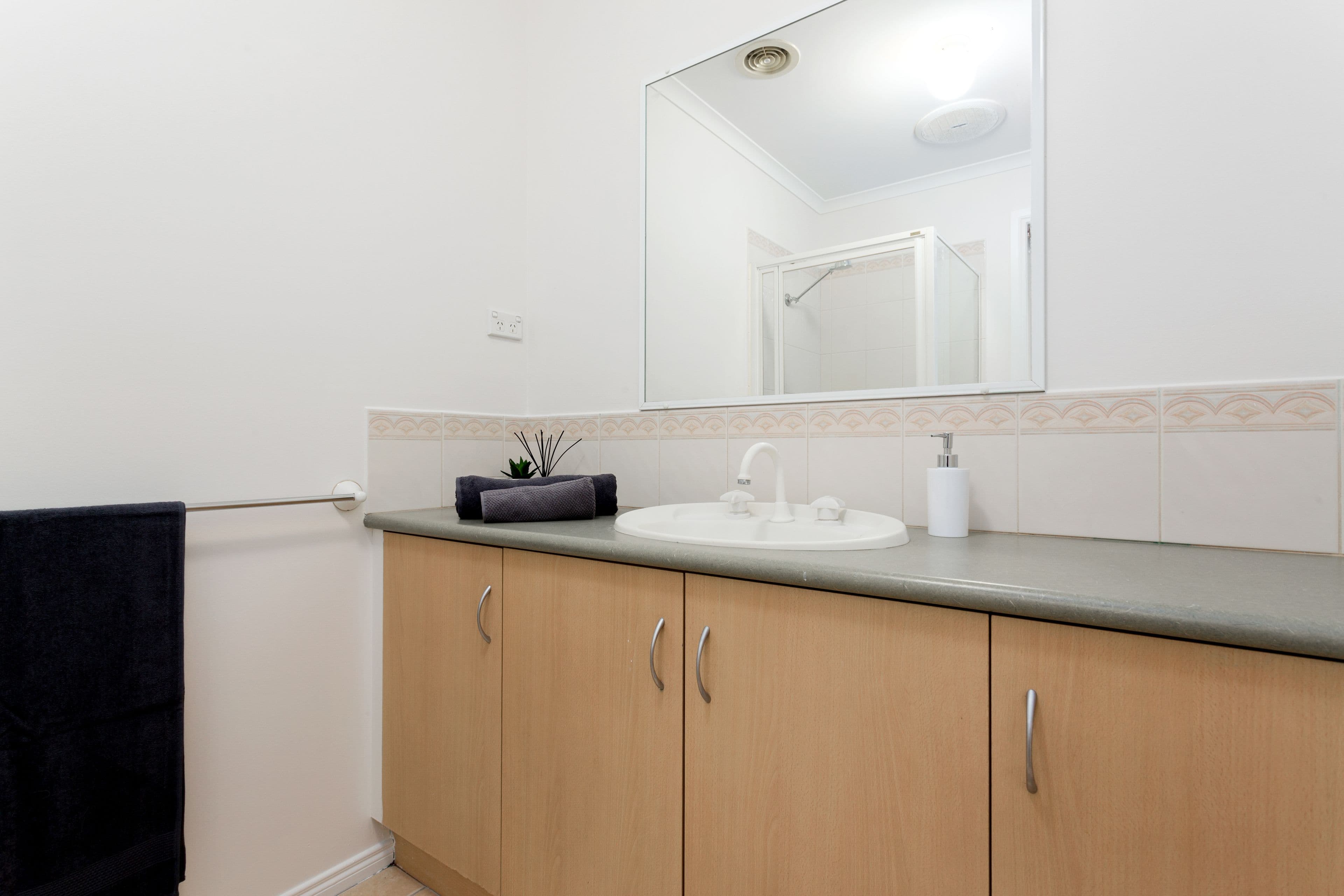 22 Ashwood Grove, Pakenham VIC 3810, Pakenham - Thumbnail 4
