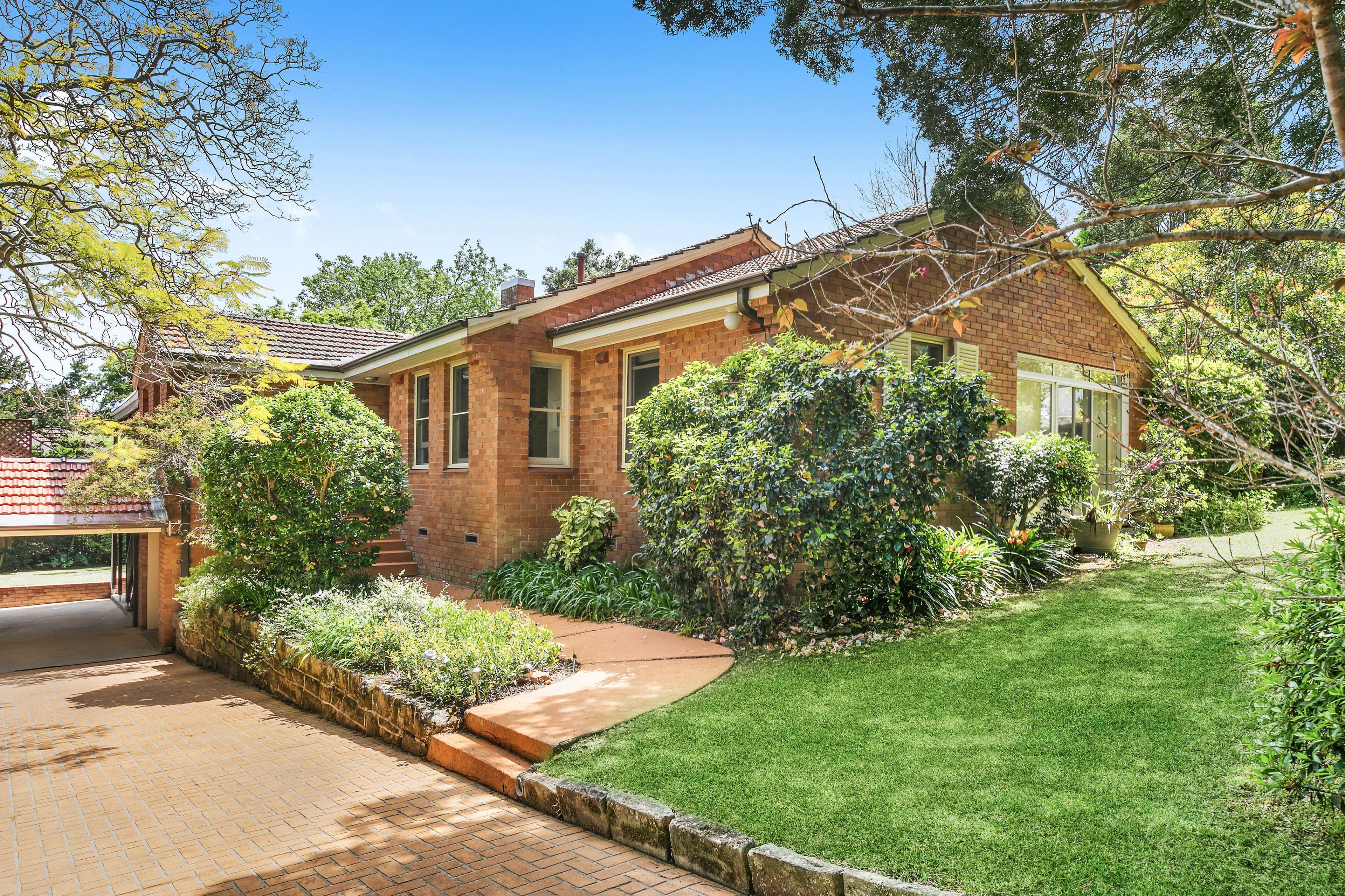 8 Fairway Avenue, Pymble - Image 1