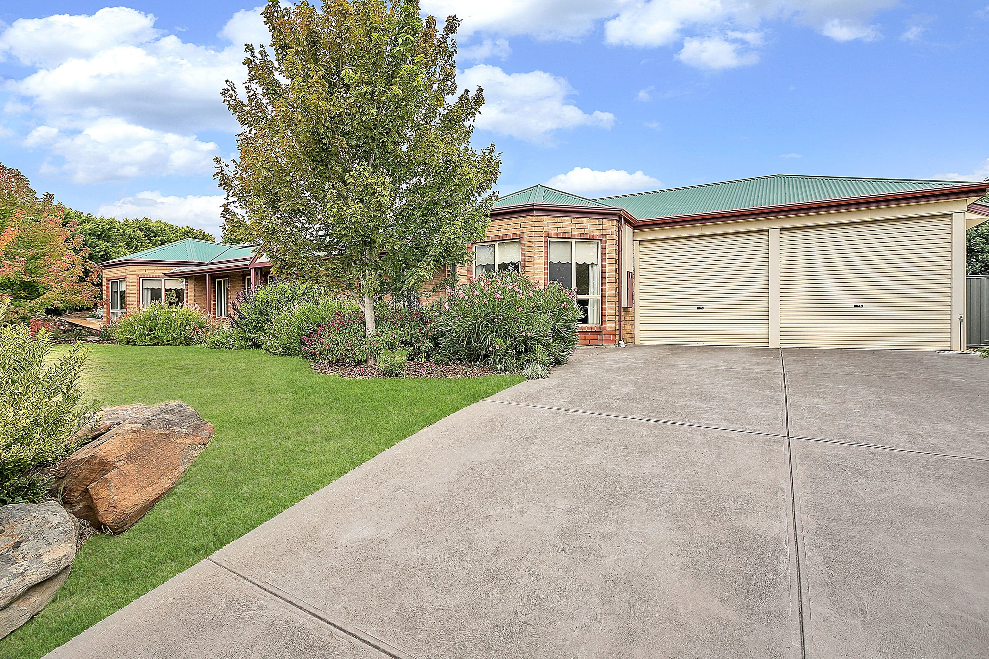 11 Stokes Court, Mount Barker SA 5251, Mount Barker - Thumbnail 2