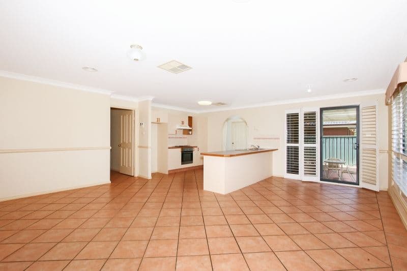 16 Rex Street, Goulburn - Thumbnail 4