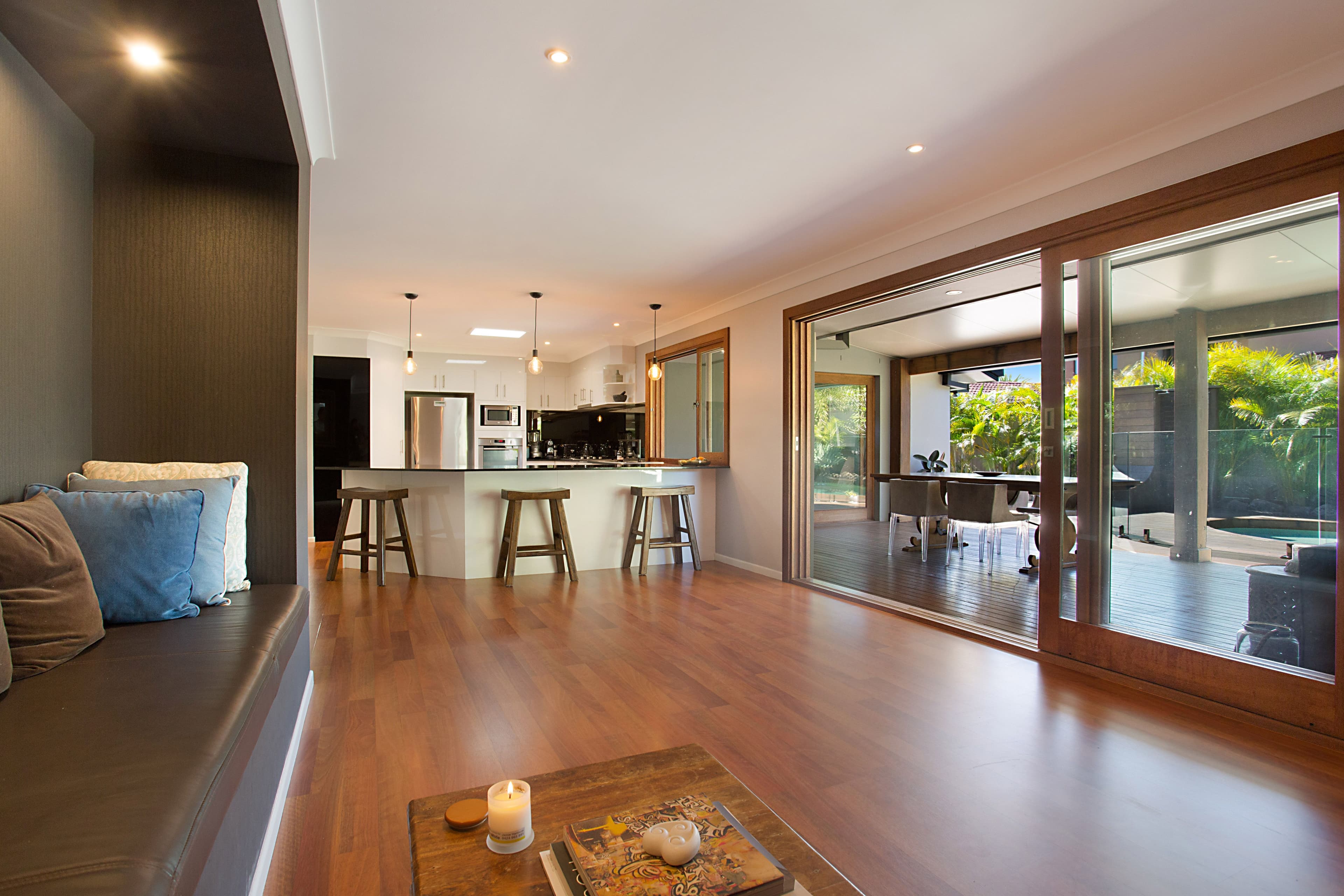 16 Karabella Court, Mermaid Waters QLD 4218, Mermaid Waters - Thumbnail 4