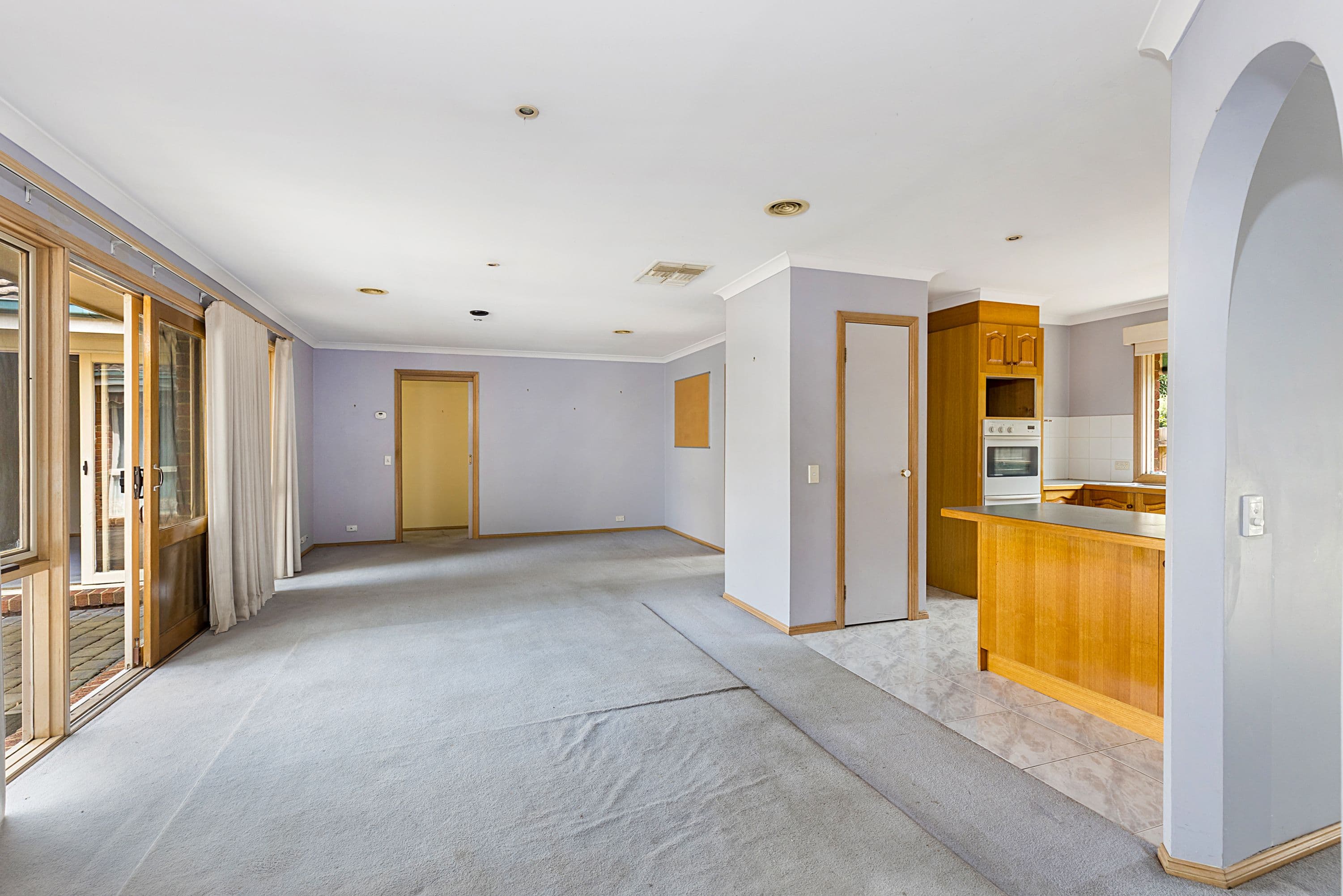 4 Saxby Court, Wantirna South VIC 3152, Wantirna South - Thumbnail 2