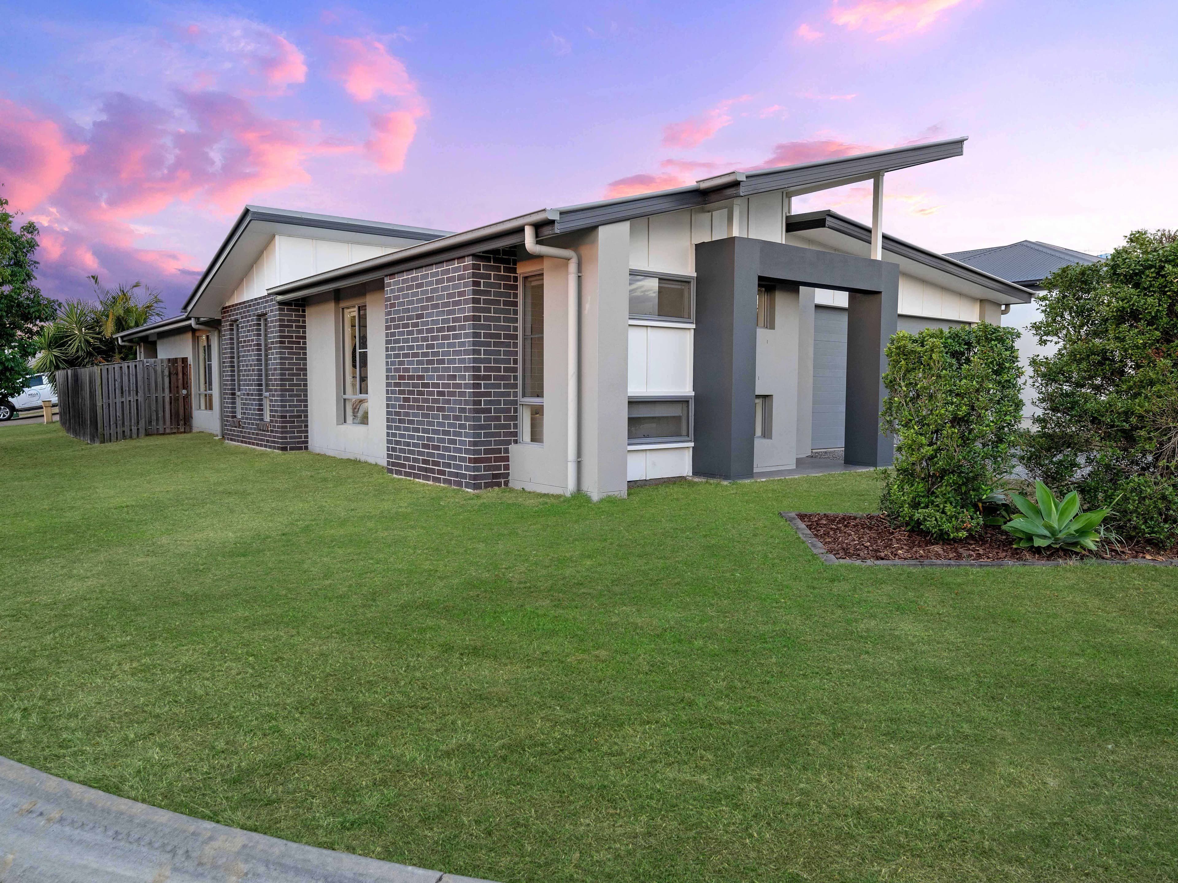 10 Bellthorpe Street, South Ripley QLD 4306, South Ripley - Thumbnail 2