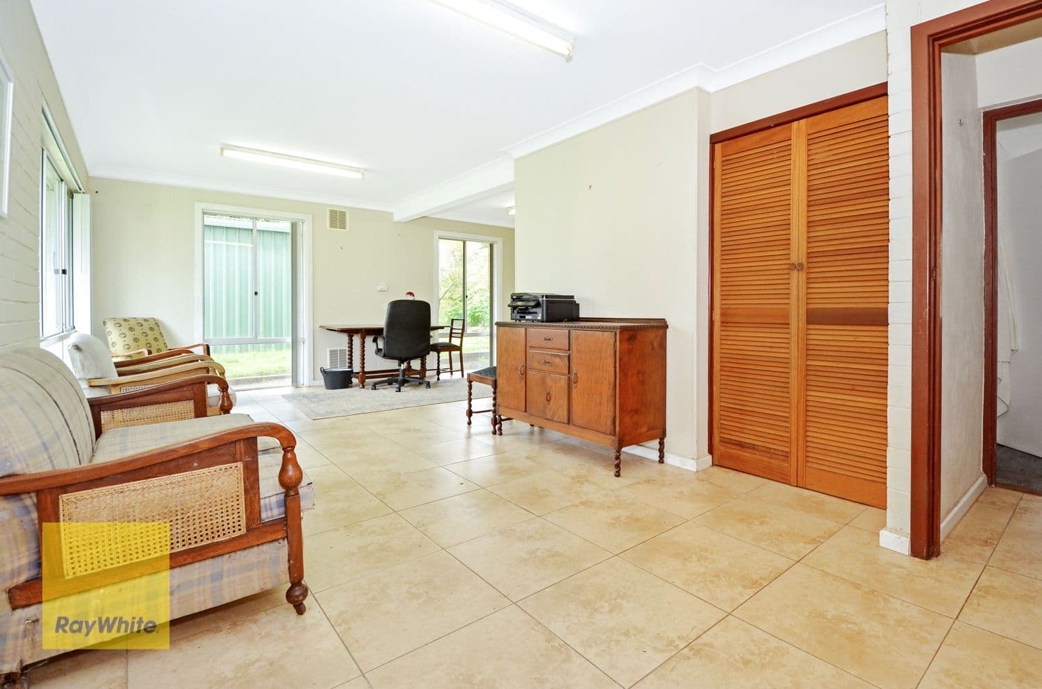 94 Middleton Road, Middleton Beach WA 6330, Middleton Beach - Thumbnail 8