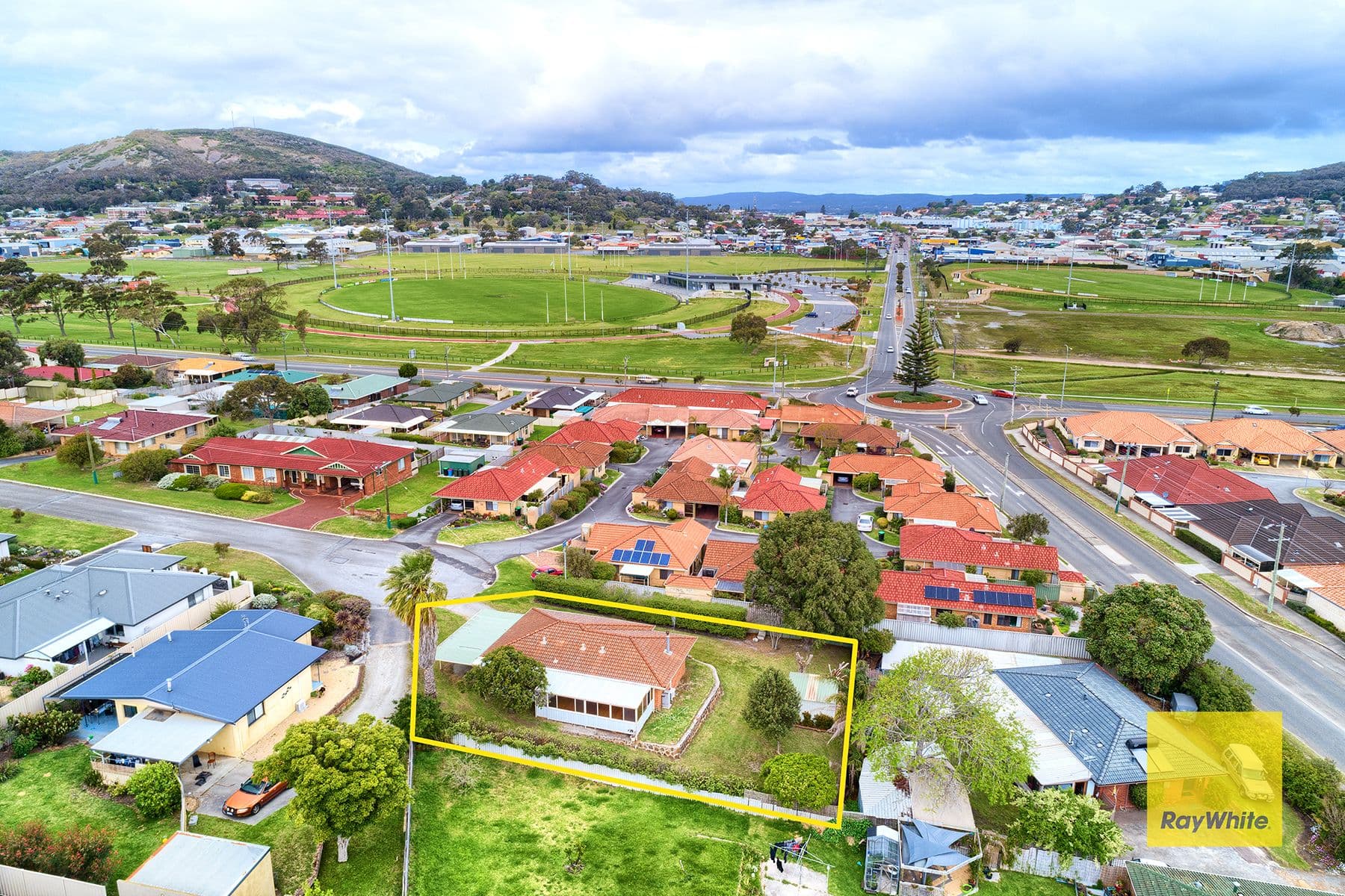 32 Baudin Place, Spencer Park WA 6330, Spencer Park - Thumbnail 4