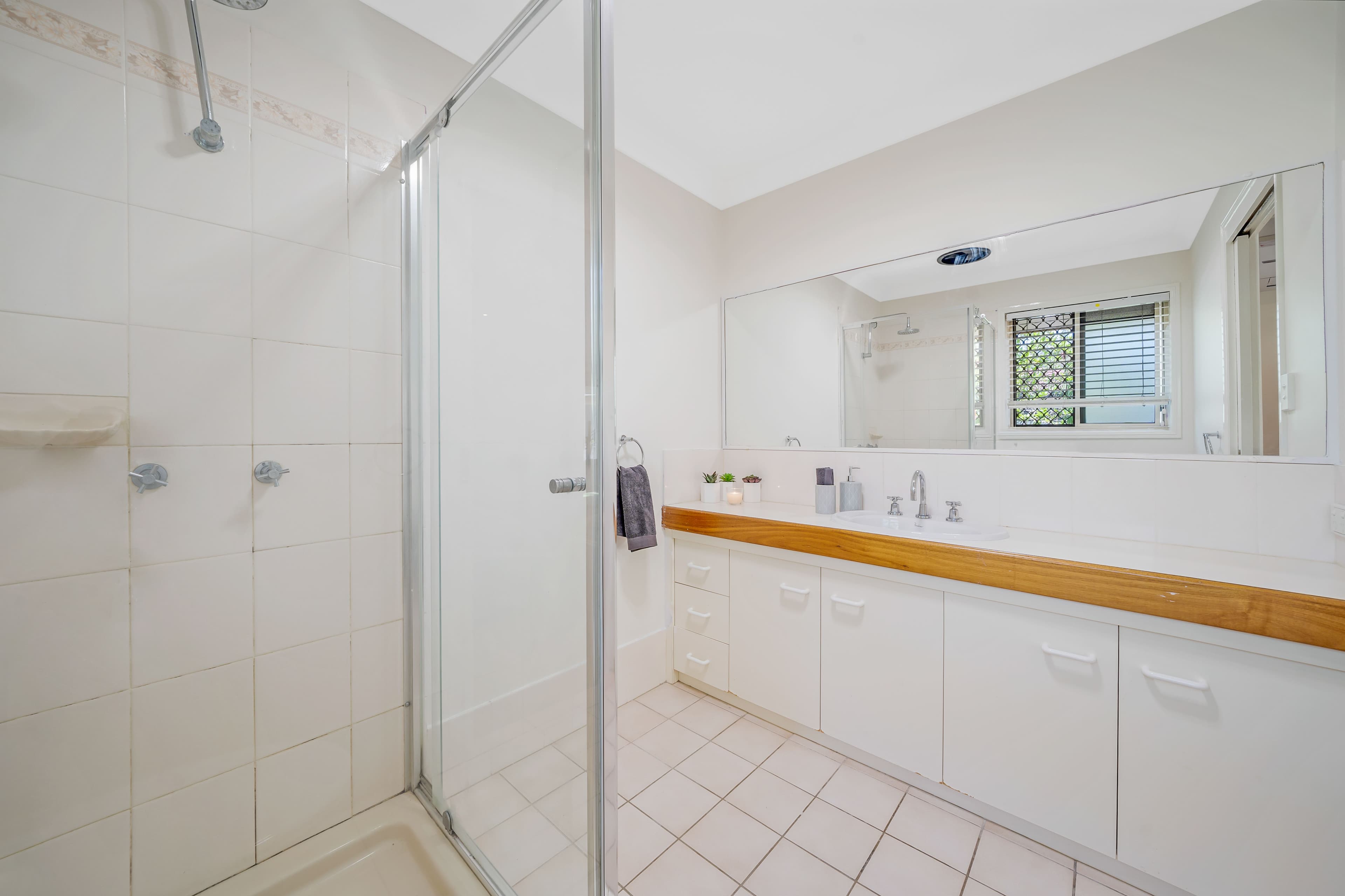 60 Jilbard Drive, Springwood QLD 4127, Springwood - Thumbnail 7