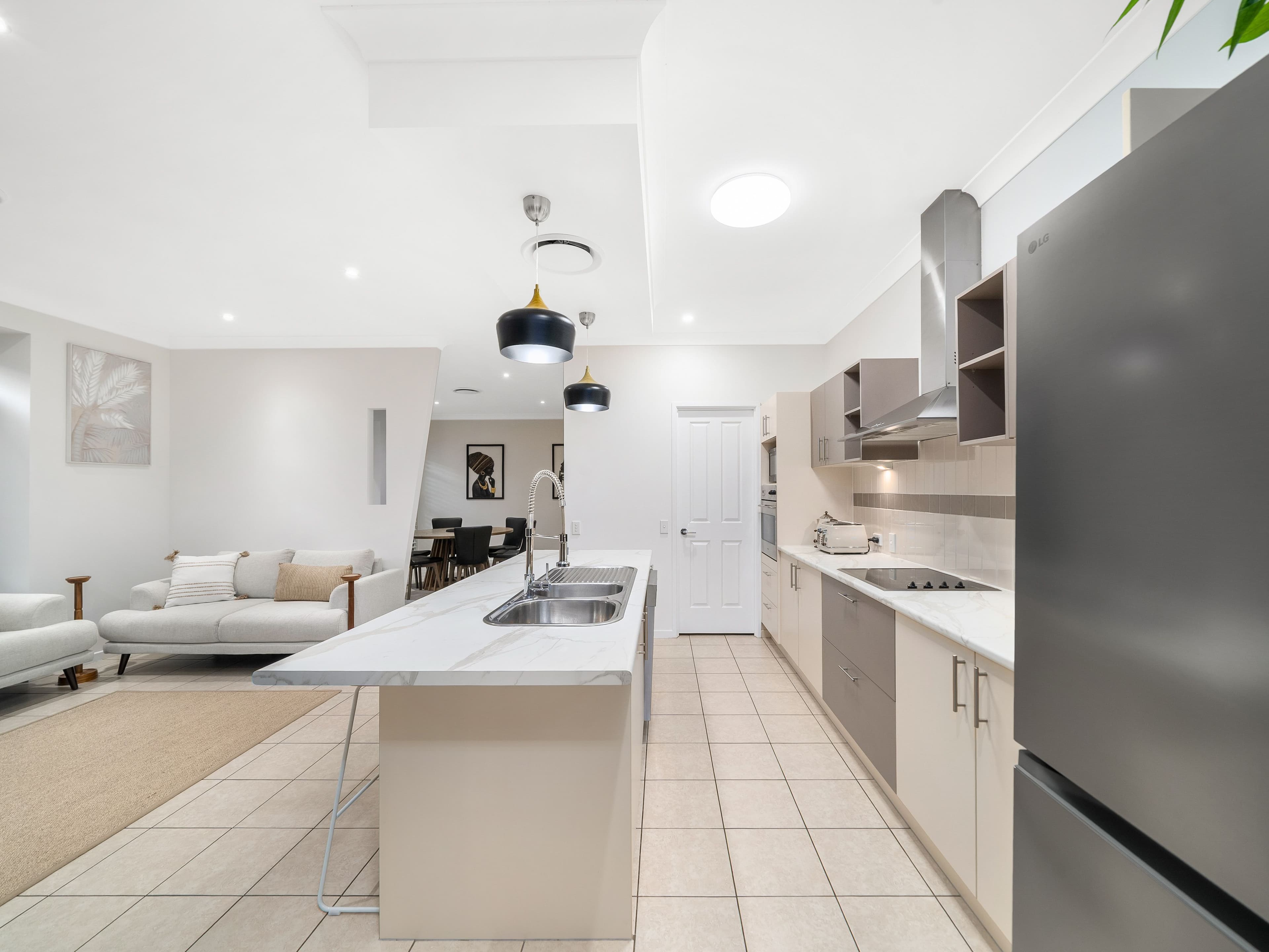 6 Hoya Close, North Lakes QLD 4509, North Lakes - Thumbnail 4