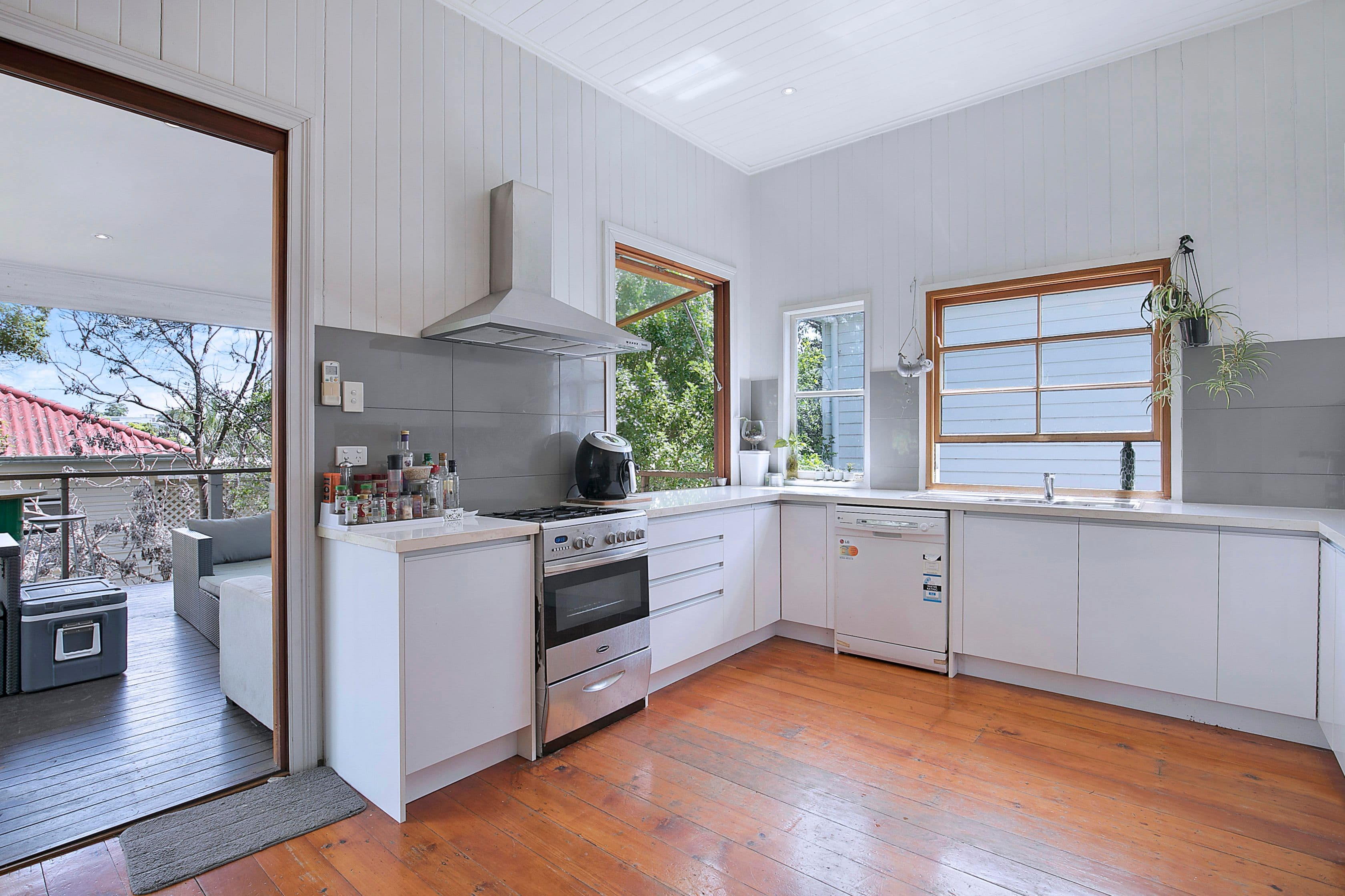 126 Richmond Road, Morningside QLD 4170, Morningside - Thumbnail 4