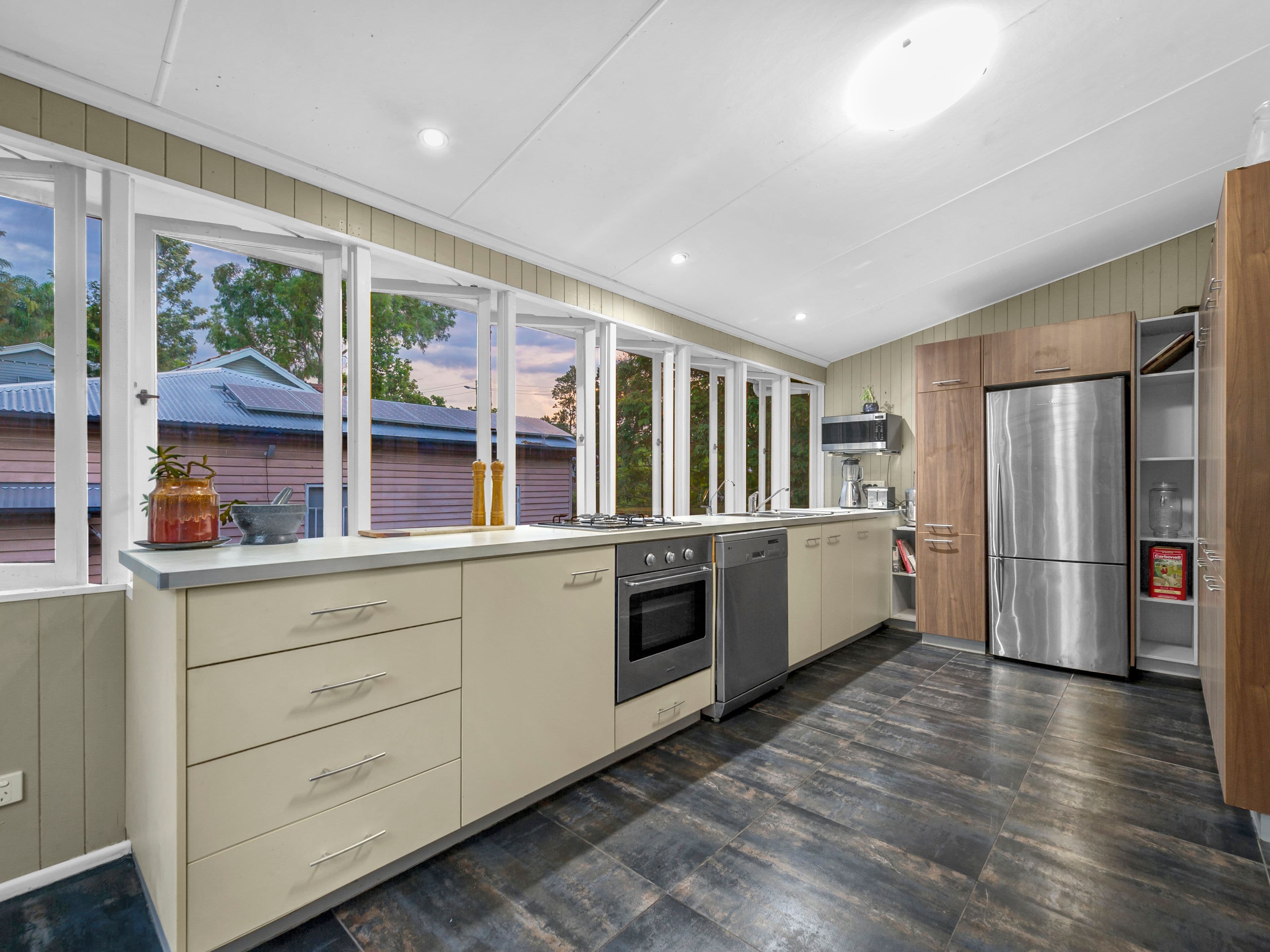 24 Rouen Road, Bardon QLD 4065, Bardon - Thumbnail 6