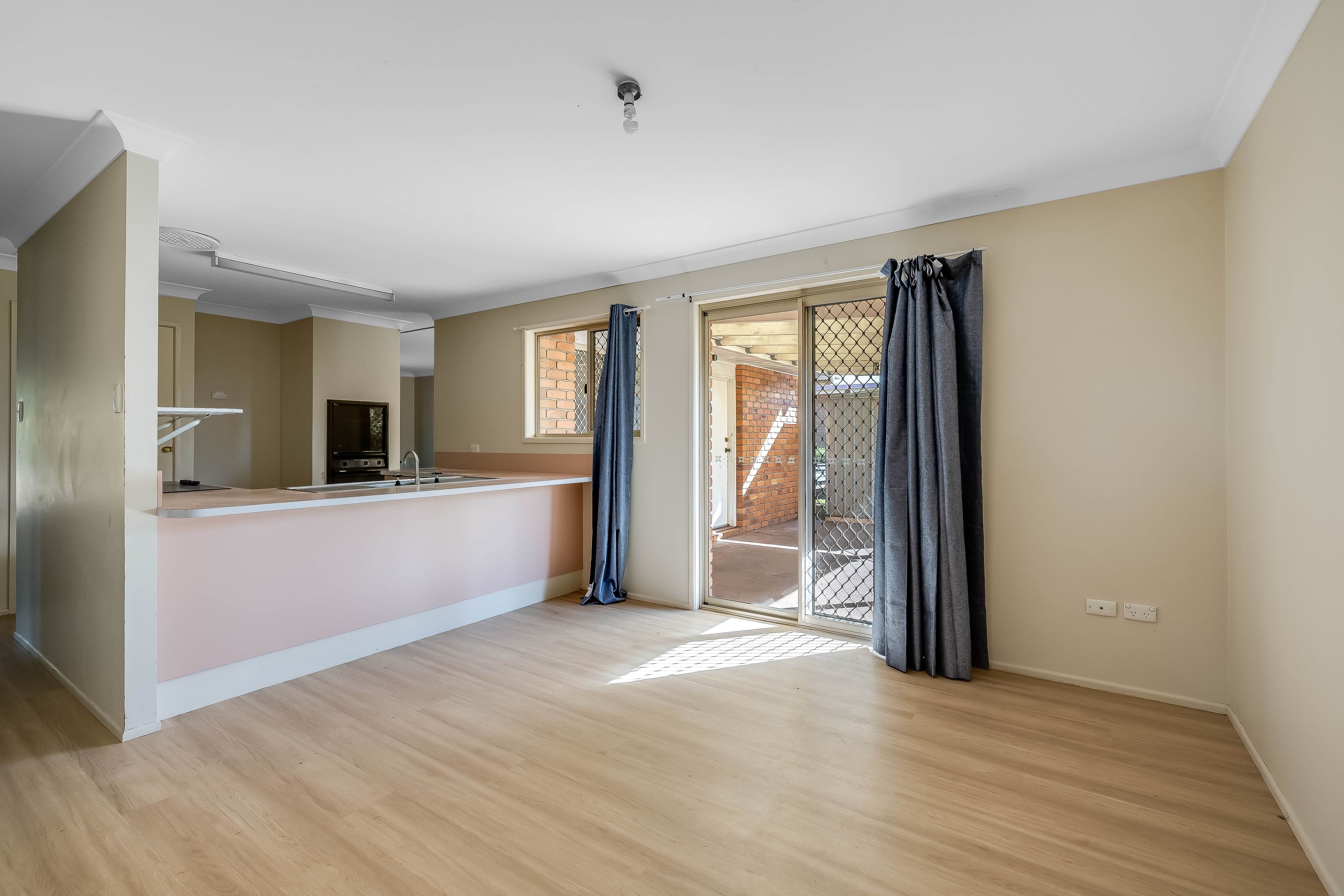 342 West Street, Kearneys Spring QLD 4350, Kearneys Spring - Thumbnail 2