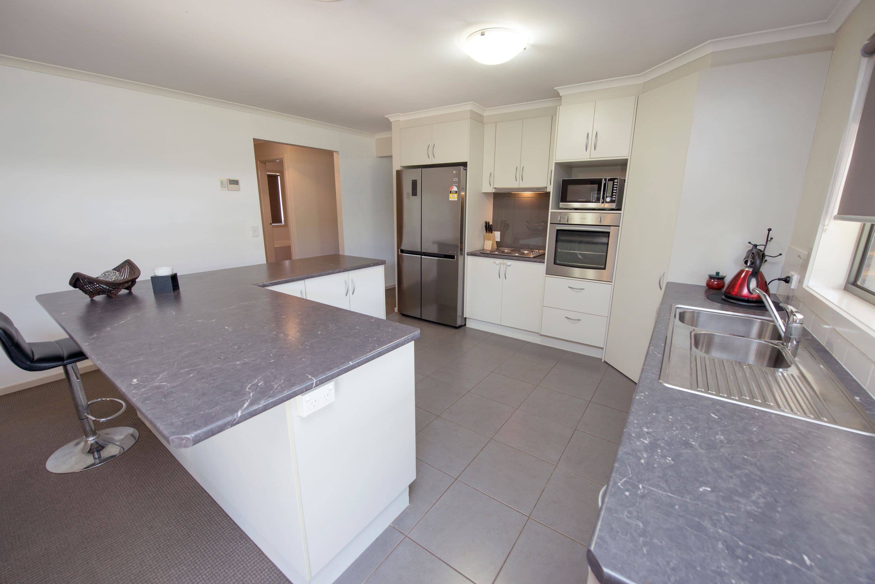 10 Redgum Street, Swan Hill VIC 3585, Swan Hill - Thumbnail 2