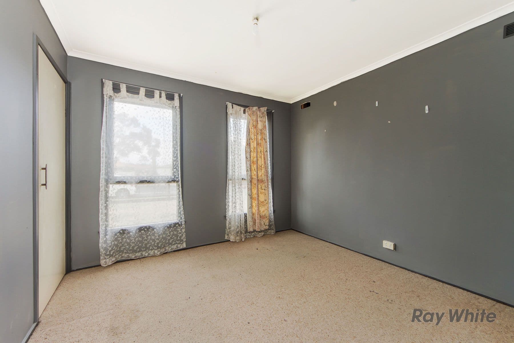 105 Kings Road, Kings Park VIC 3021, Kings Park - Thumbnail 3