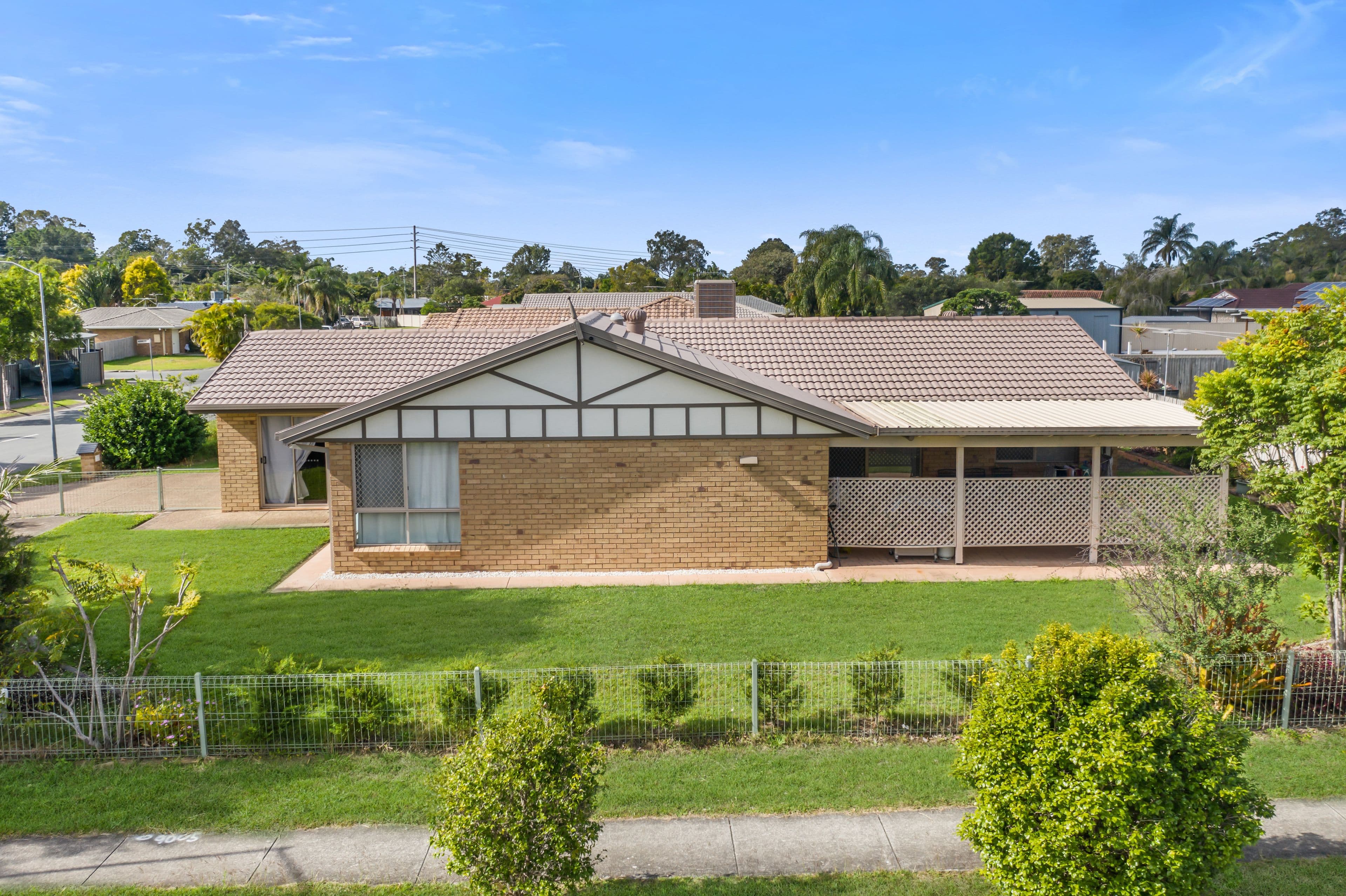 16 Hanlon Street, Tanah Merah QLD 4128, Tanah Merah - Thumbnail 2