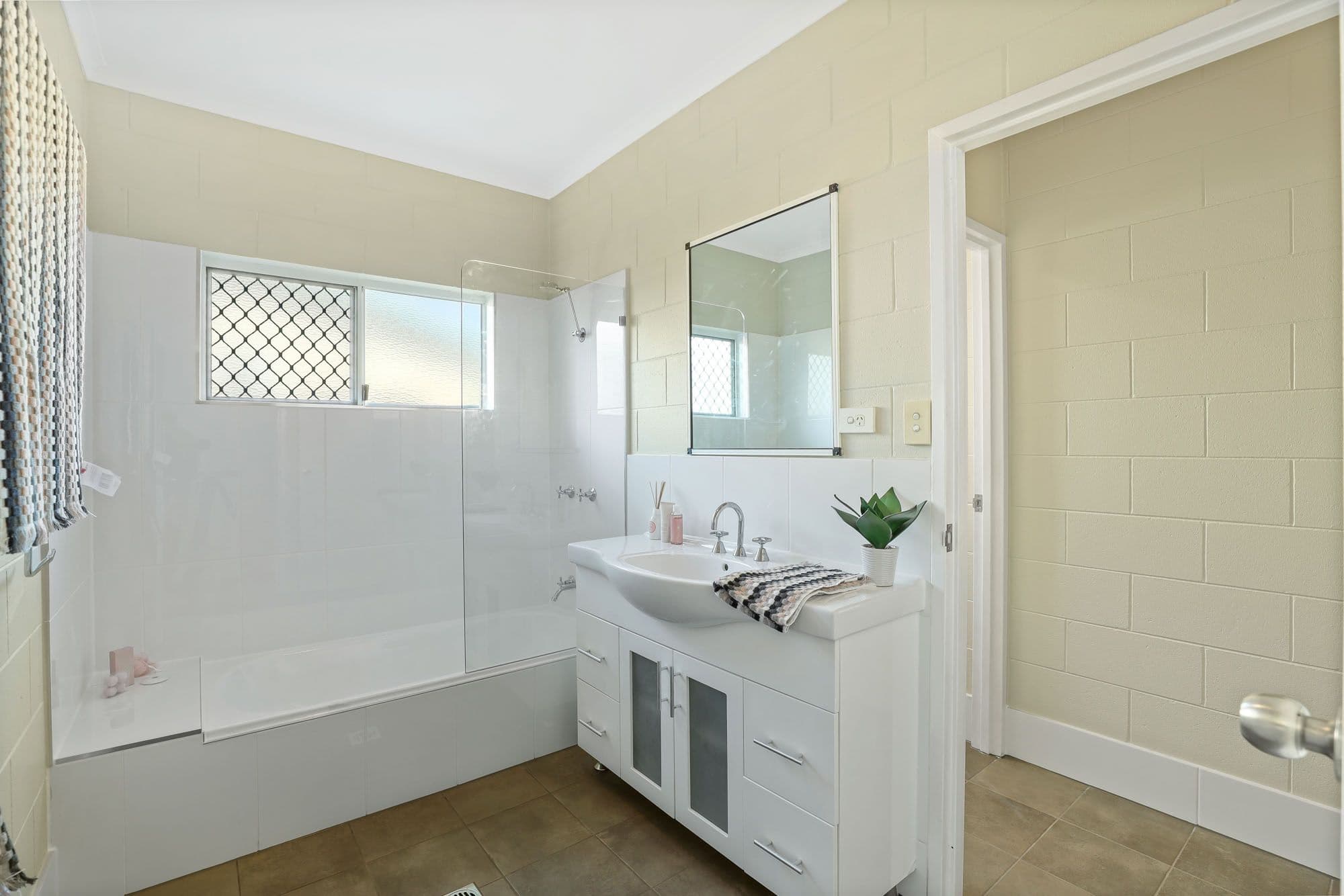 4 Arnhem Close, Bentley Park QLD 4869, Bentley Park - Thumbnail 6