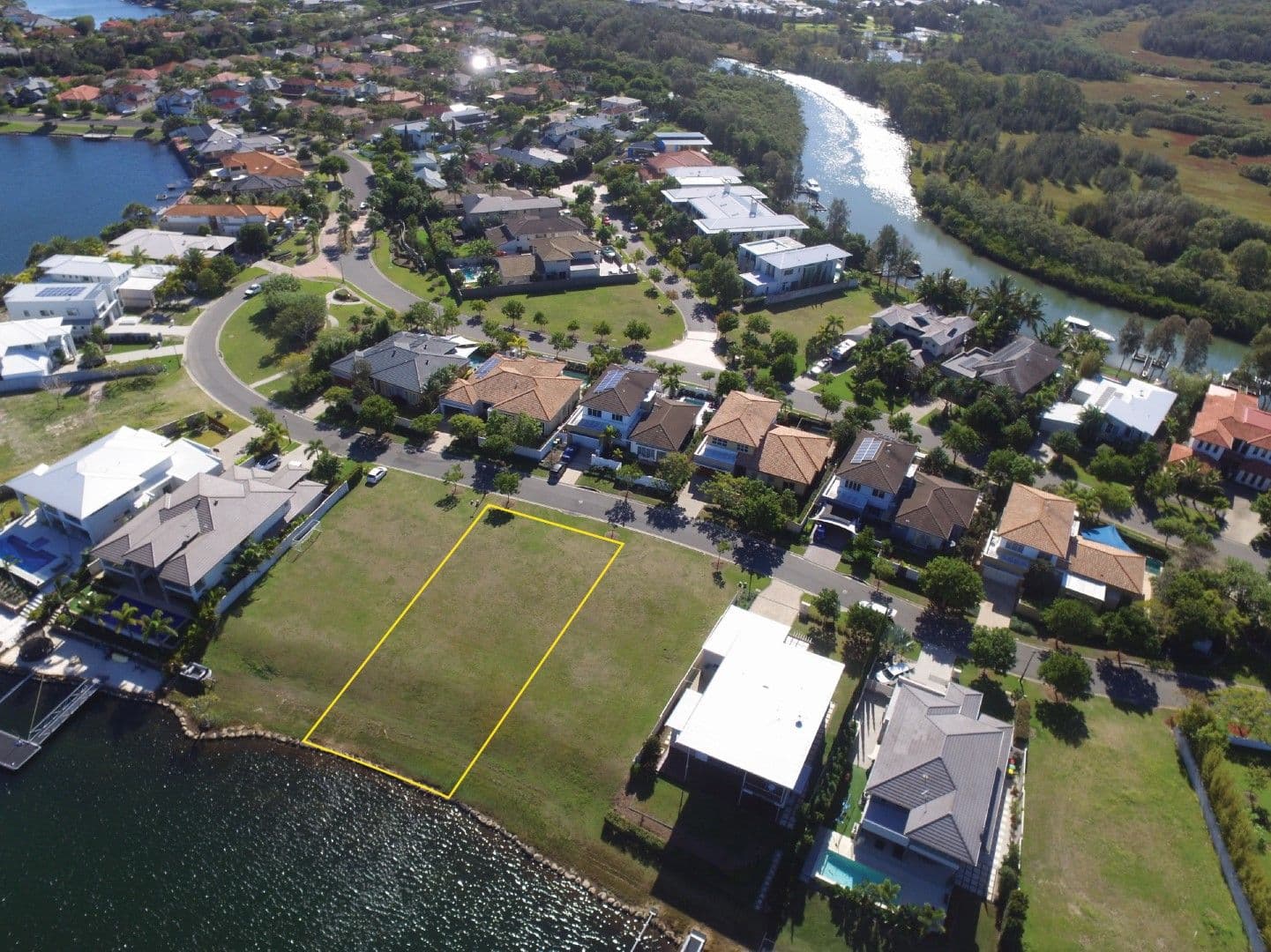 17 Pearl Beach Drive, Helensvale QLD 4212, Helensvale - Thumbnail 2