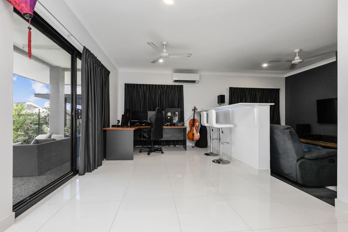 61 Silverleaf Road, Zuccoli NT 0832, Zuccoli - Thumbnail 3
