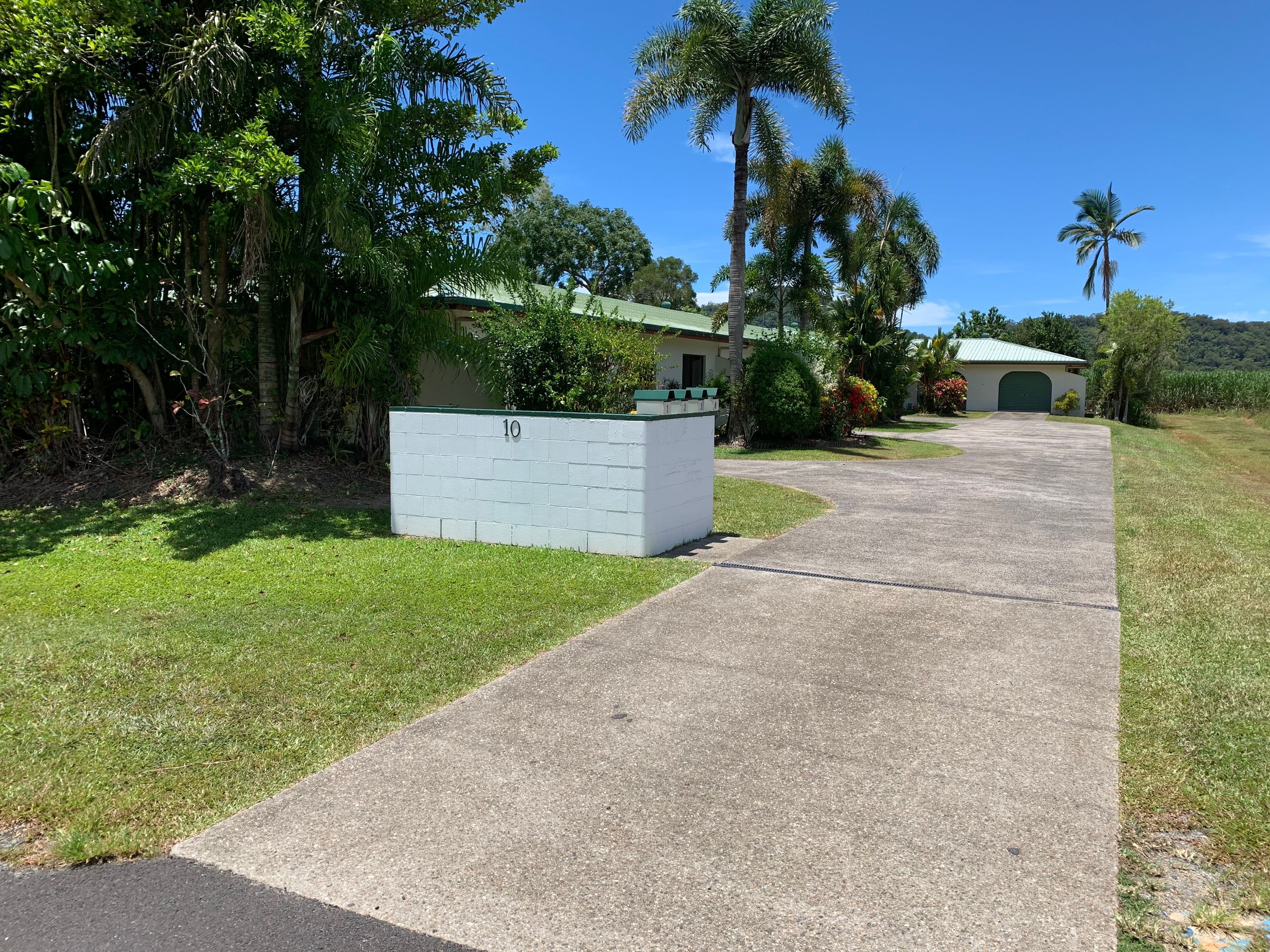 10 Alchera Drive, Mossman QLD 4873, Mossman - Thumbnail 2