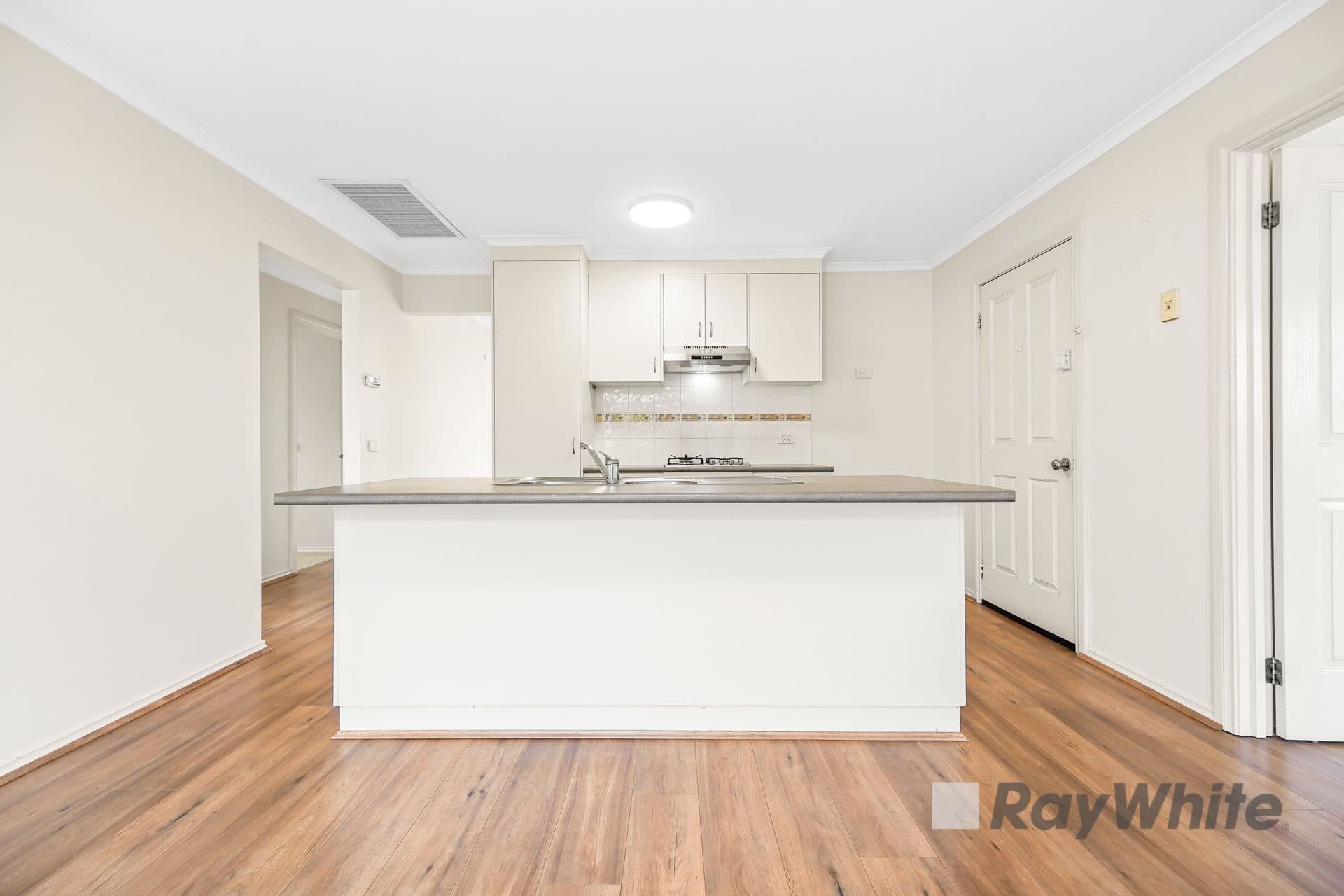 12 Renlik Court, Pakenham VIC 3810, Pakenham - Thumbnail 4