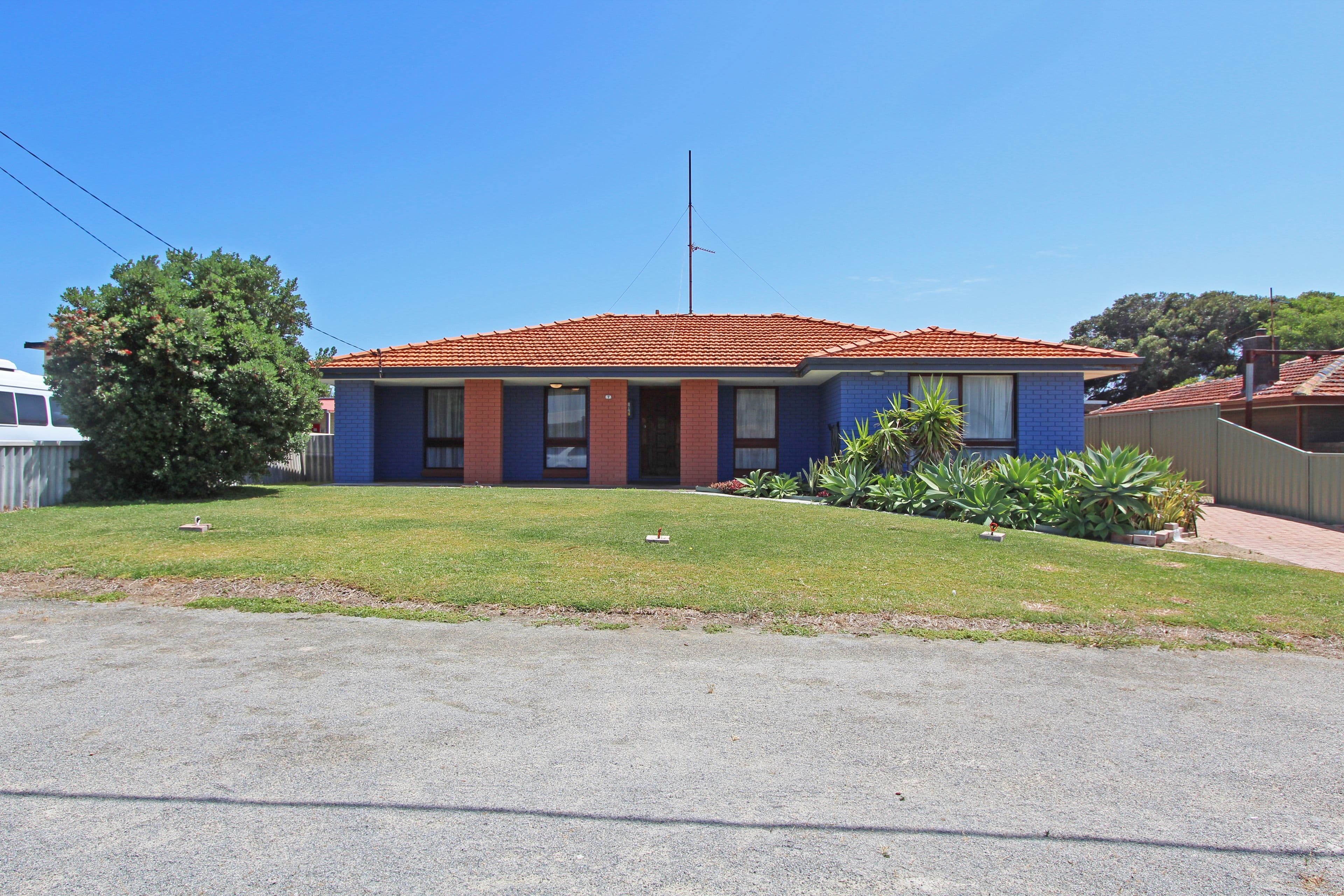 7 Tahiti Place, Jurien Bay WA 6516, Jurien Bay - Image 1