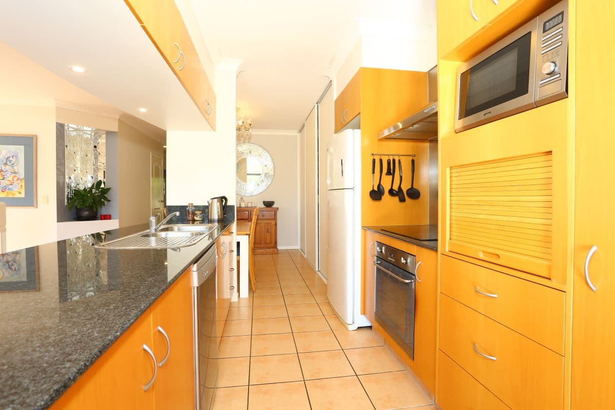 85 Palm Meadows Drive, Carrara QLD 4211, Carrara - Thumbnail 8