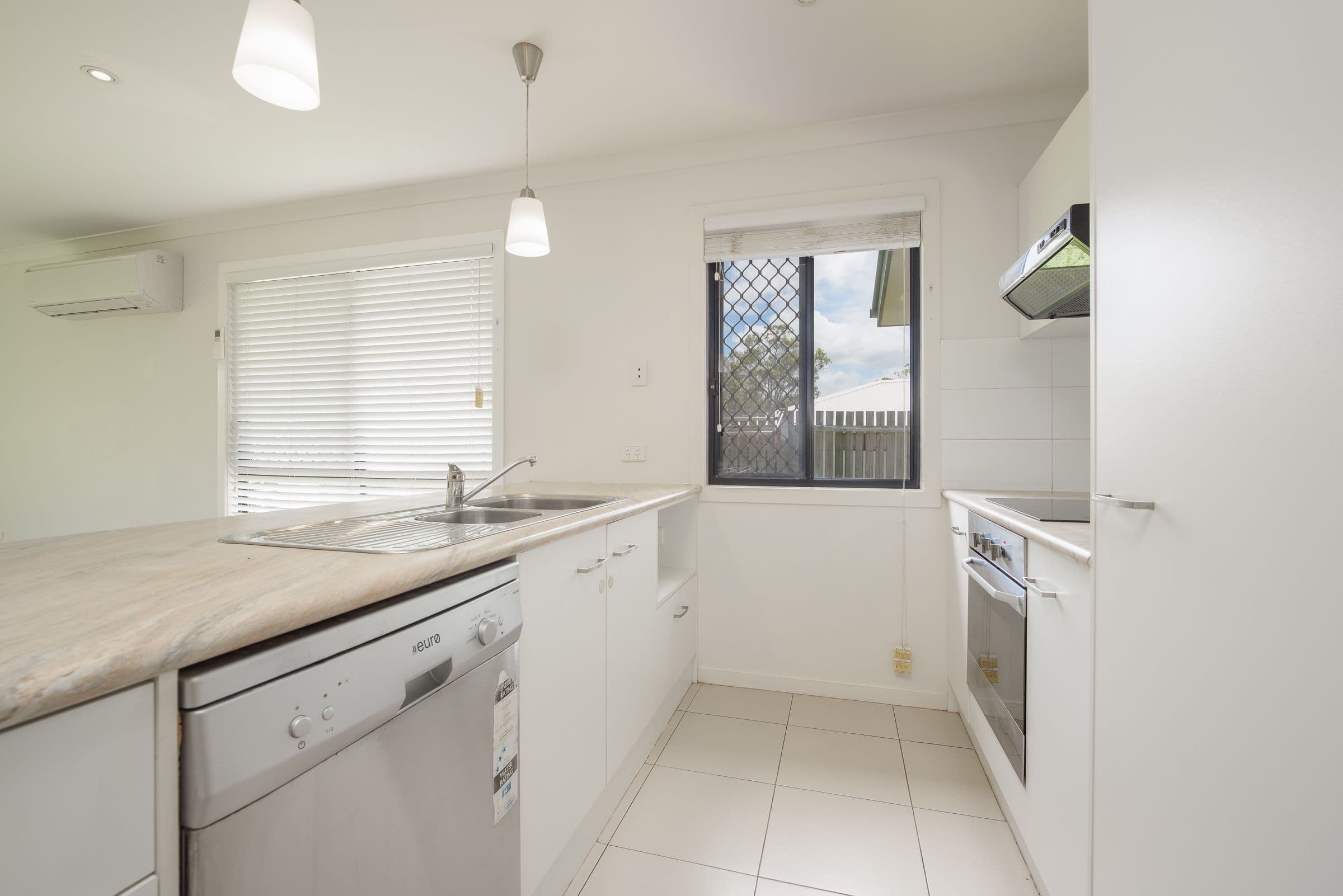 7 Melaleuca Place, Glen Eden QLD 4680, Glen Eden - Thumbnail 4