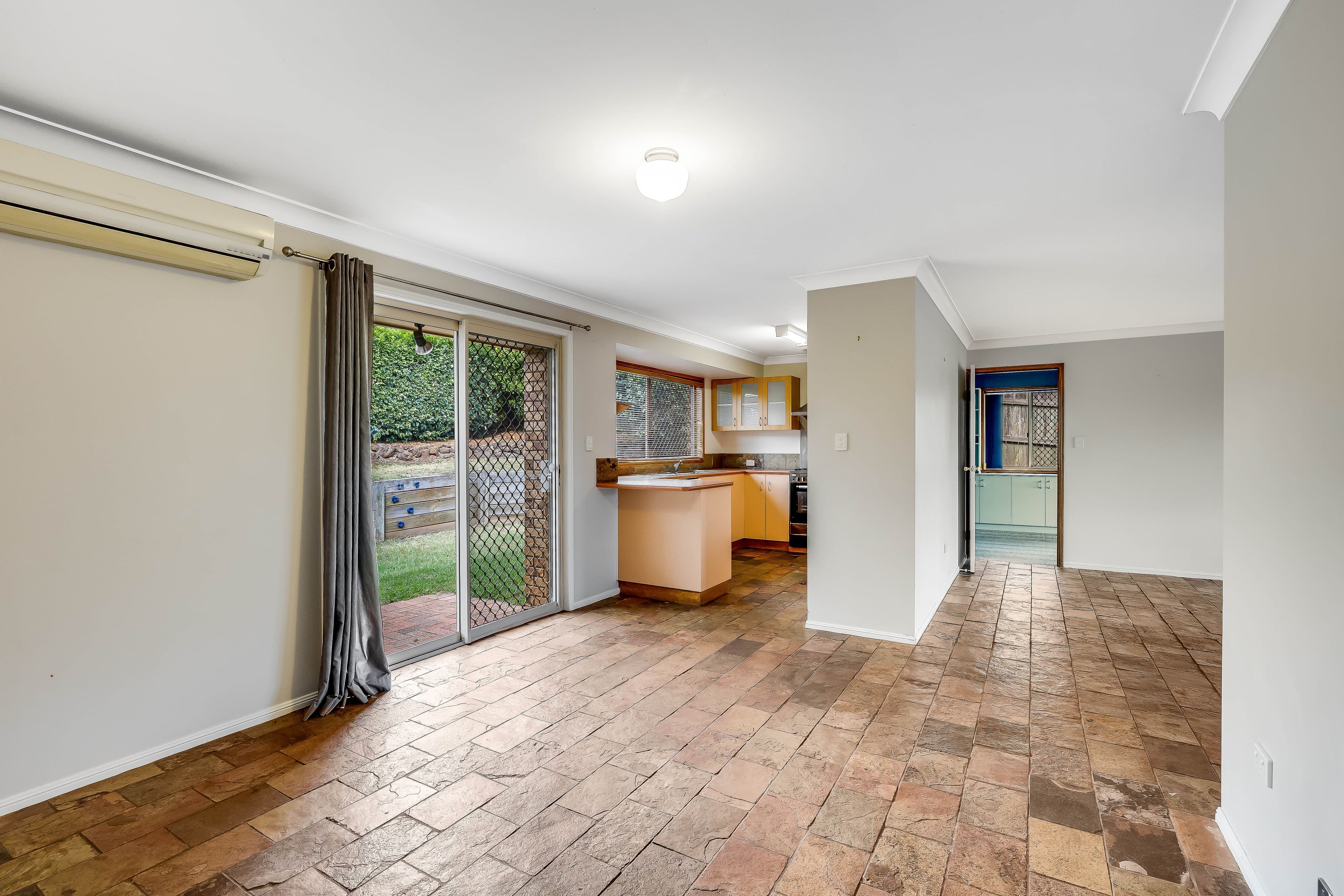 10 Dylan Court, Darling Heights QLD 4350, Darling Heights - Thumbnail 4