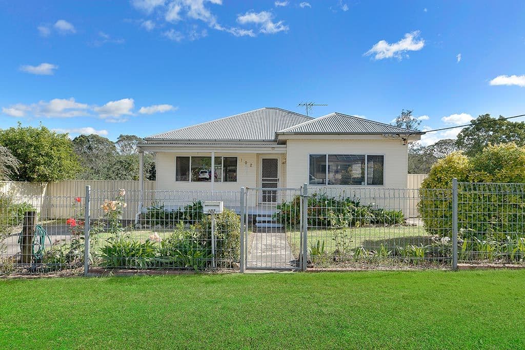 102 Vulture Street, Ellalong NSW 2325, Ellalong - Image 1