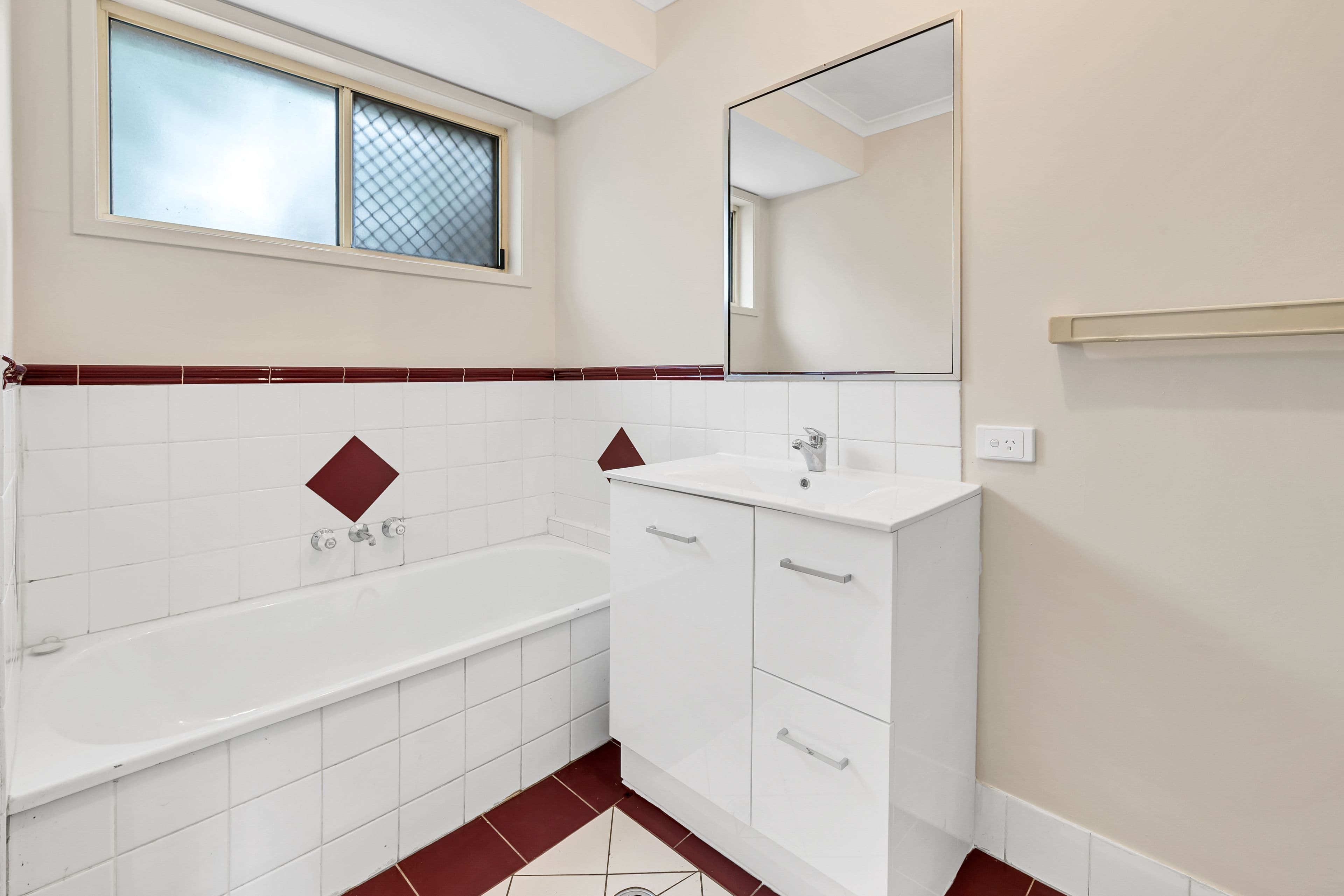 4 Hepburn Court, Oxenford QLD 4210, Oxenford - Thumbnail 7