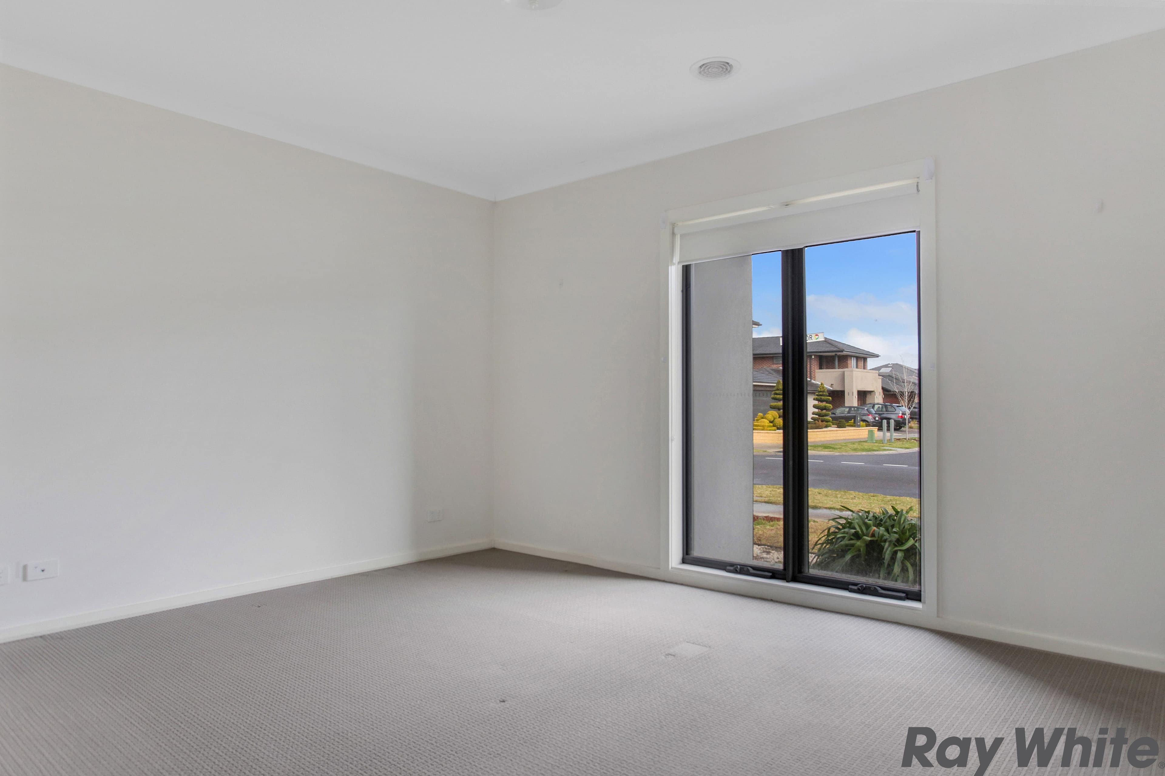 13 Daylily Drive, Keysborough VIC 3173, Keysborough - Thumbnail 5