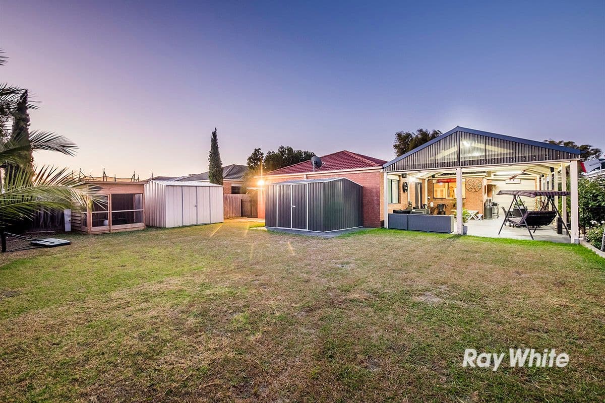 19 Stephellen Way, Cranbourne West VIC 3977, Cranbourne West - Thumbnail 2