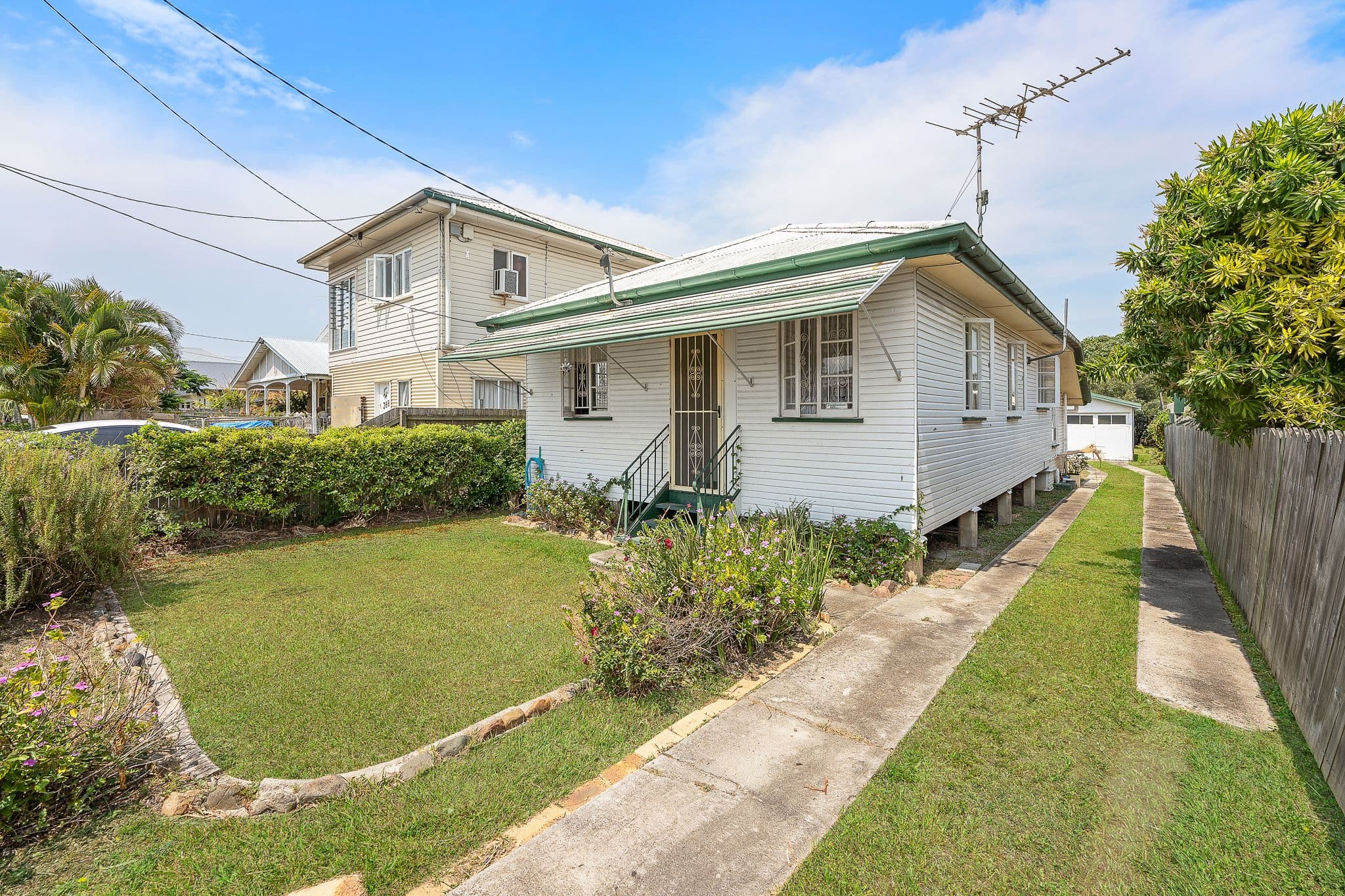 386 Scarborough Road, Scarborough QLD 4020, Scarborough - Thumbnail 2