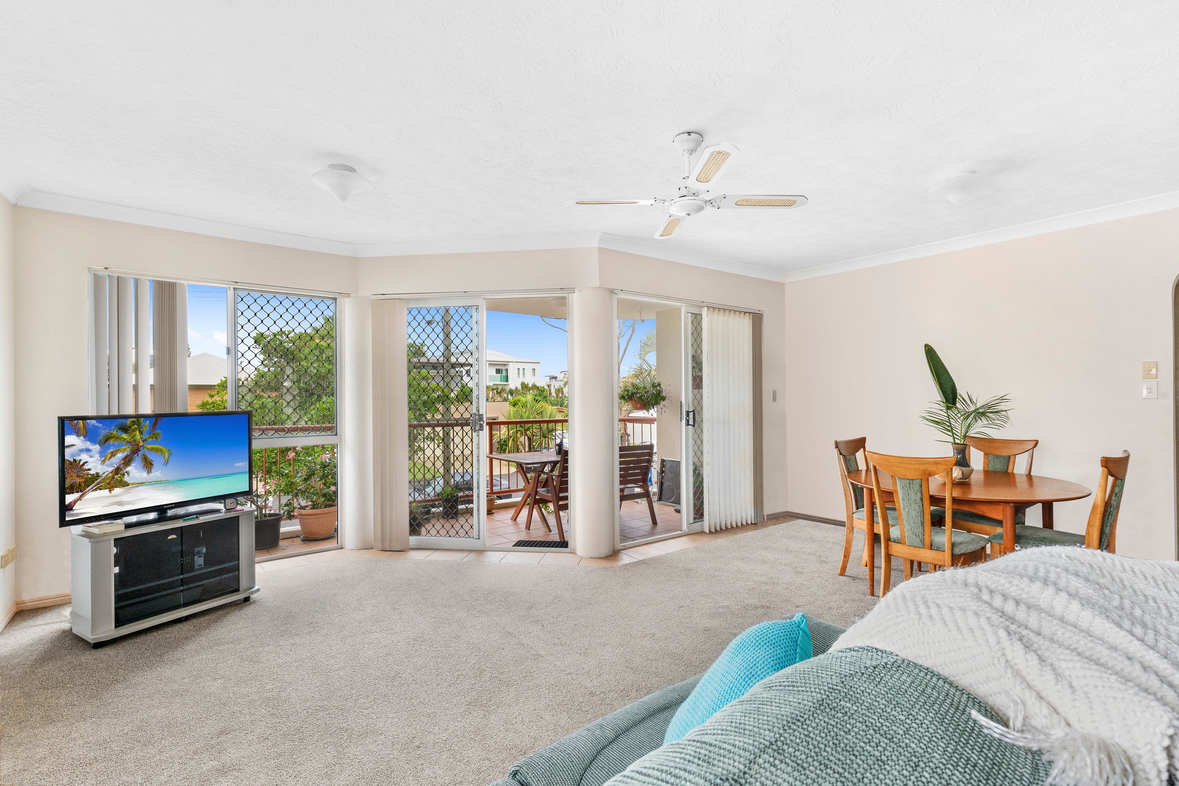6-8 Petrel Avenue, Mermaid Beach QLD 4218, Mermaid Beach - Thumbnail 3