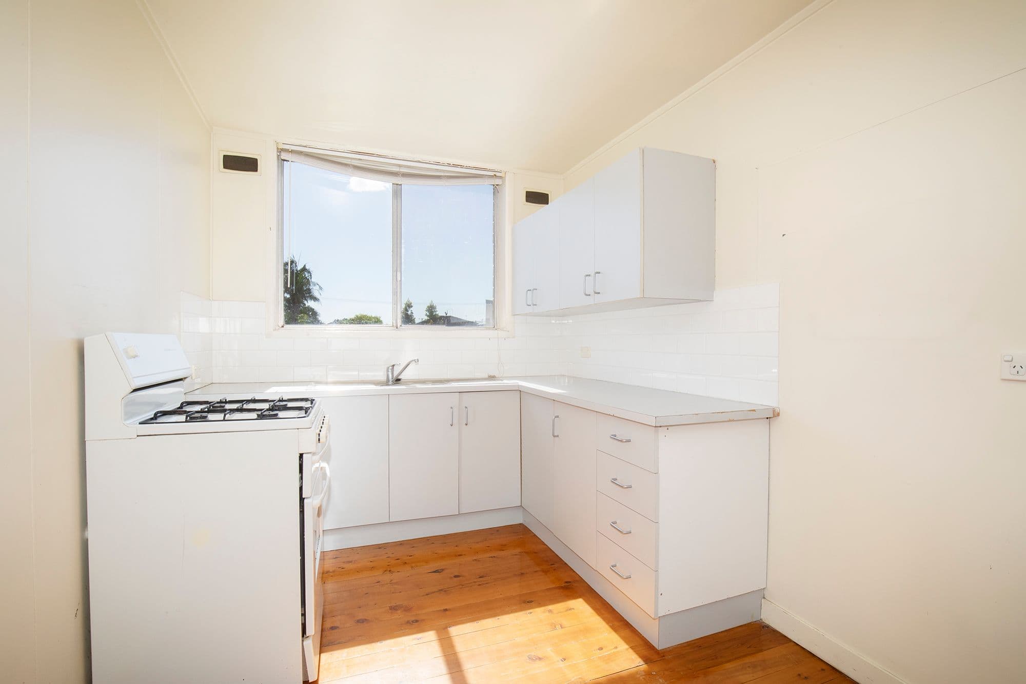 50 Belmore Street, Adamstown NSW 2289, Adamstown - Thumbnail 6