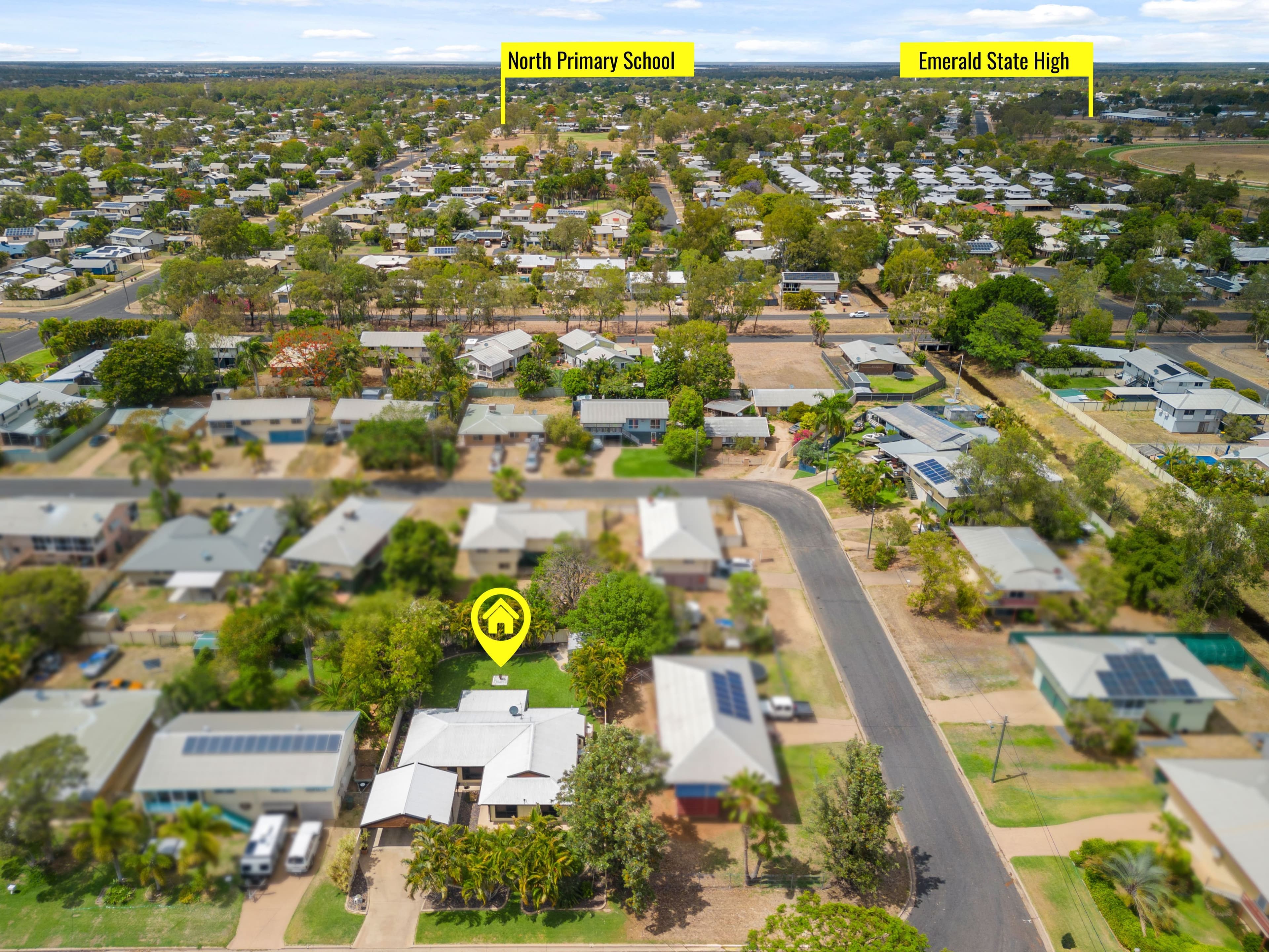 33 Alamein Drive, Emerald QLD 4720, Emerald - Thumbnail 3