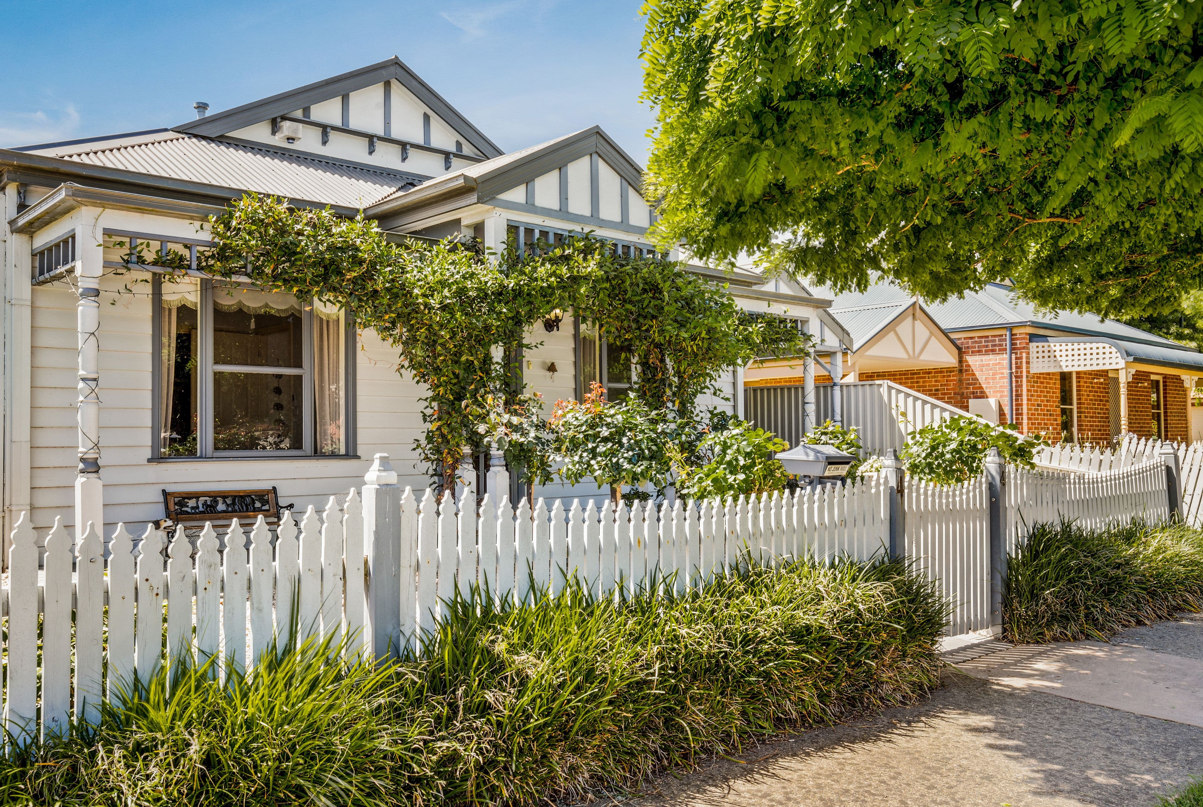 4 Honeysuckle Close, Pakenham VIC 3810, Pakenham - Image 1