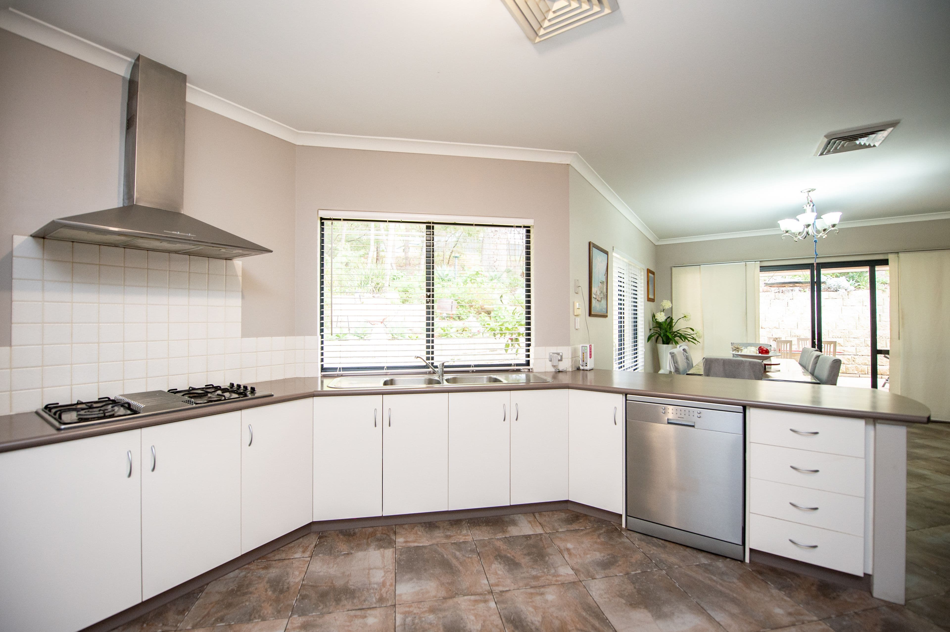53 Winthrop Avenue, College Grove WA 6230, College Grove - Thumbnail 2