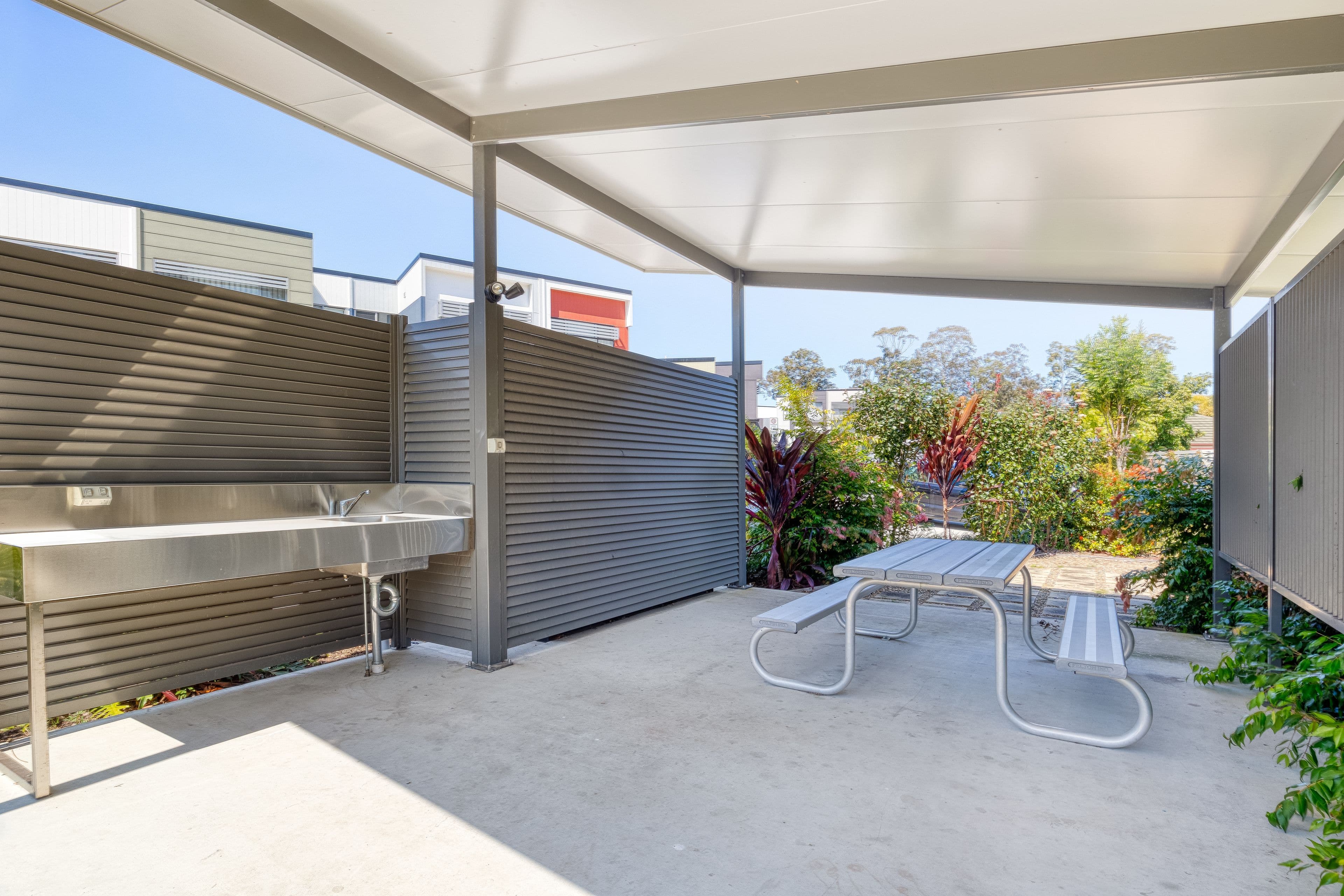 460-462 Pine Ridge Road, Coombabah QLD 4216, Coombabah - Thumbnail 7
