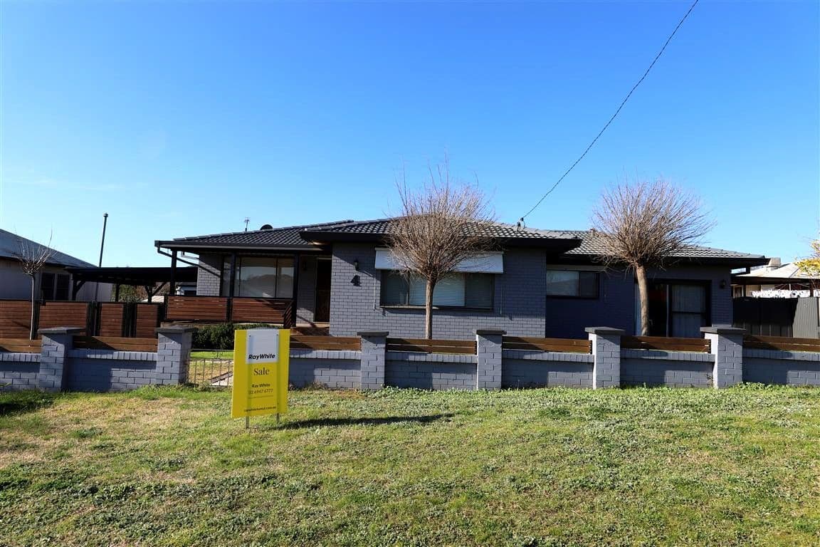 4 Clarence Street, Tumut NSW 2720, Tumut - Image 1