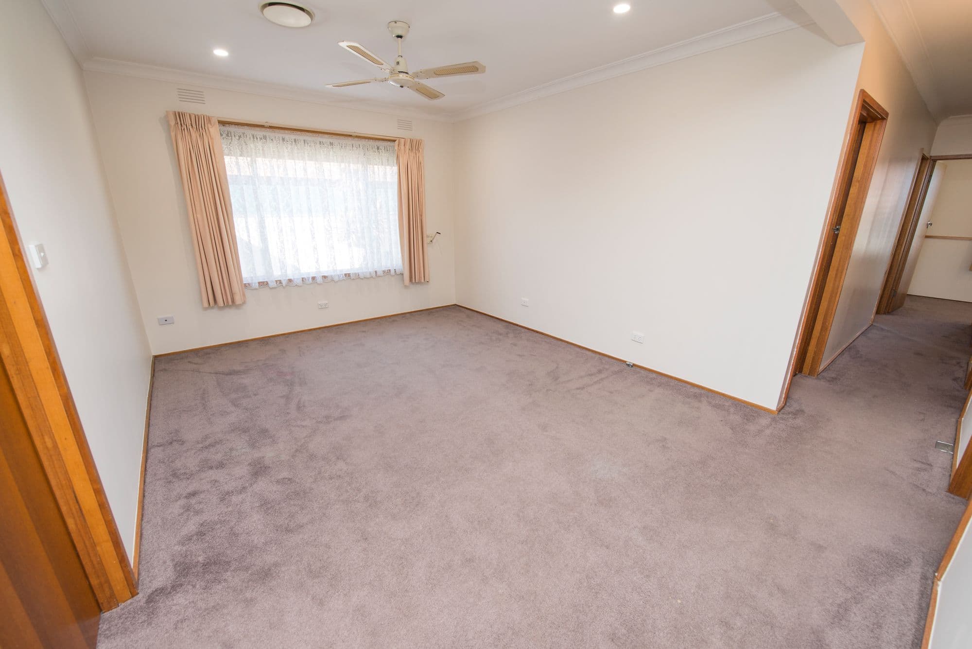 27 Burton Street, Swan Hill VIC 3585, Swan Hill - Thumbnail 6
