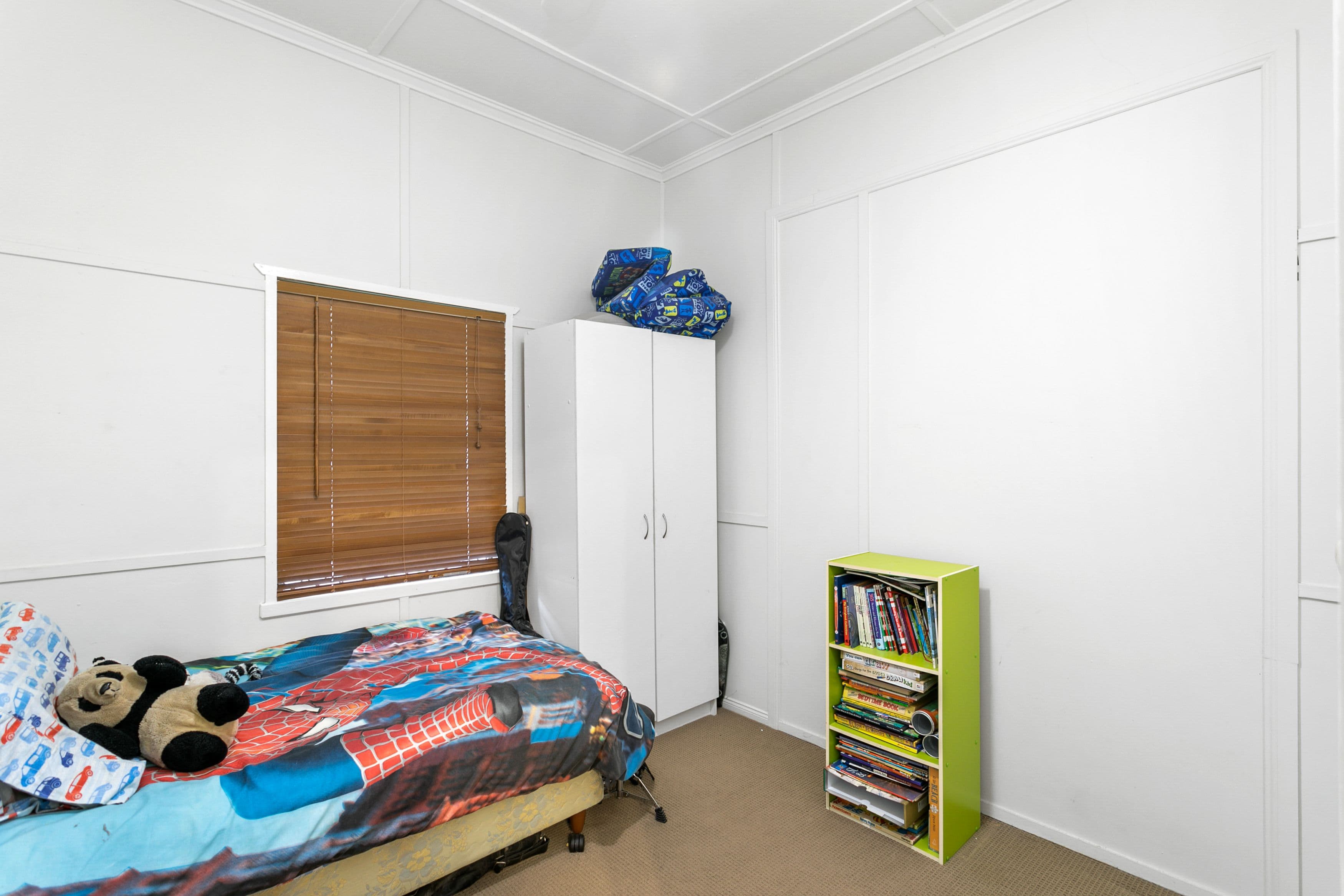 17 Short Street, Woody Point QLD 4019, Woody Point - Thumbnail 3