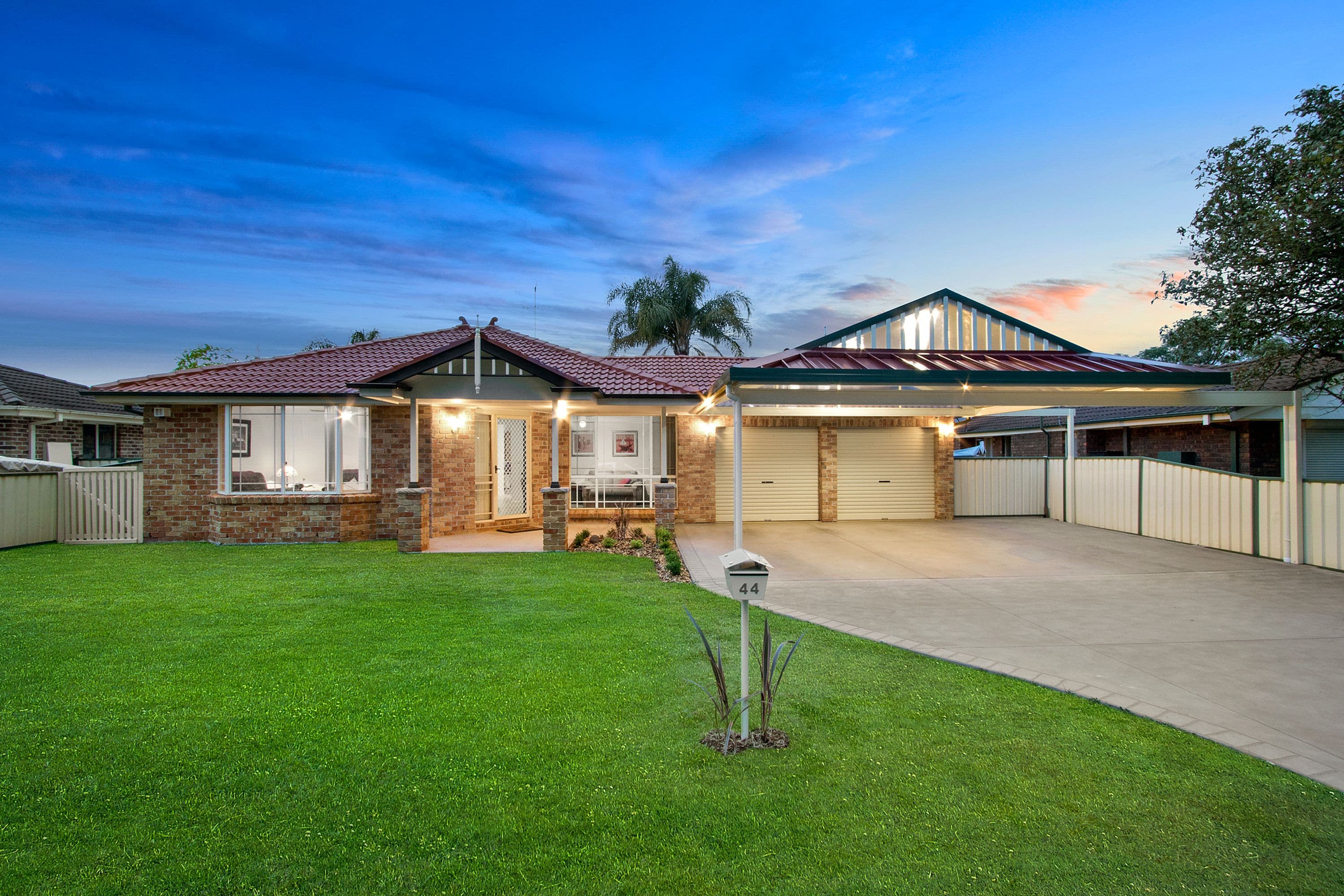 48 Arthur Phillip Drive, North Richmond - Thumbnail 2