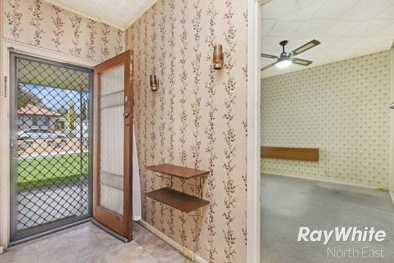 2 Forrest Avenue, Valley View SA 5093, Valley View - Thumbnail 3