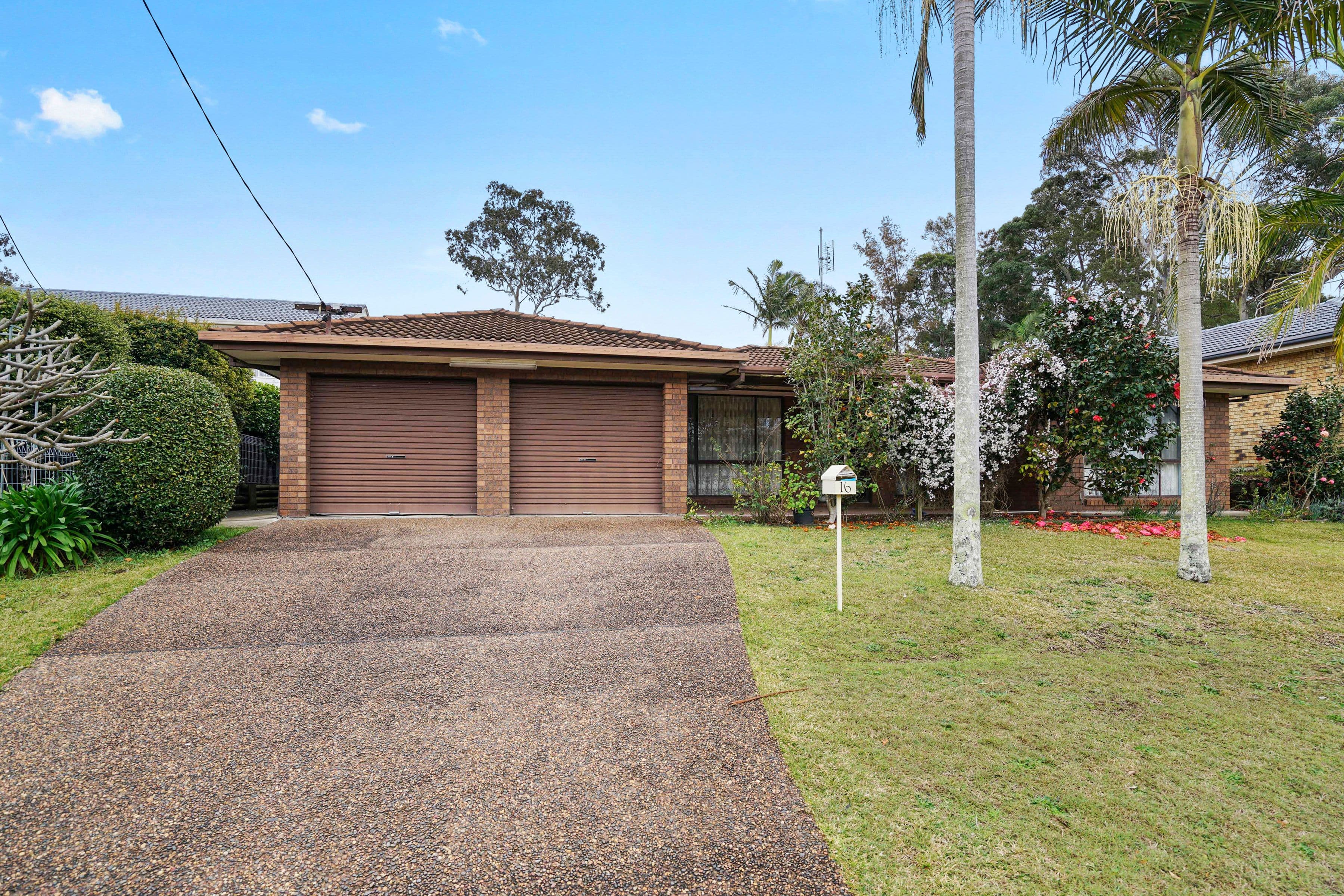16 Queen Street, Balcolyn - Image 1