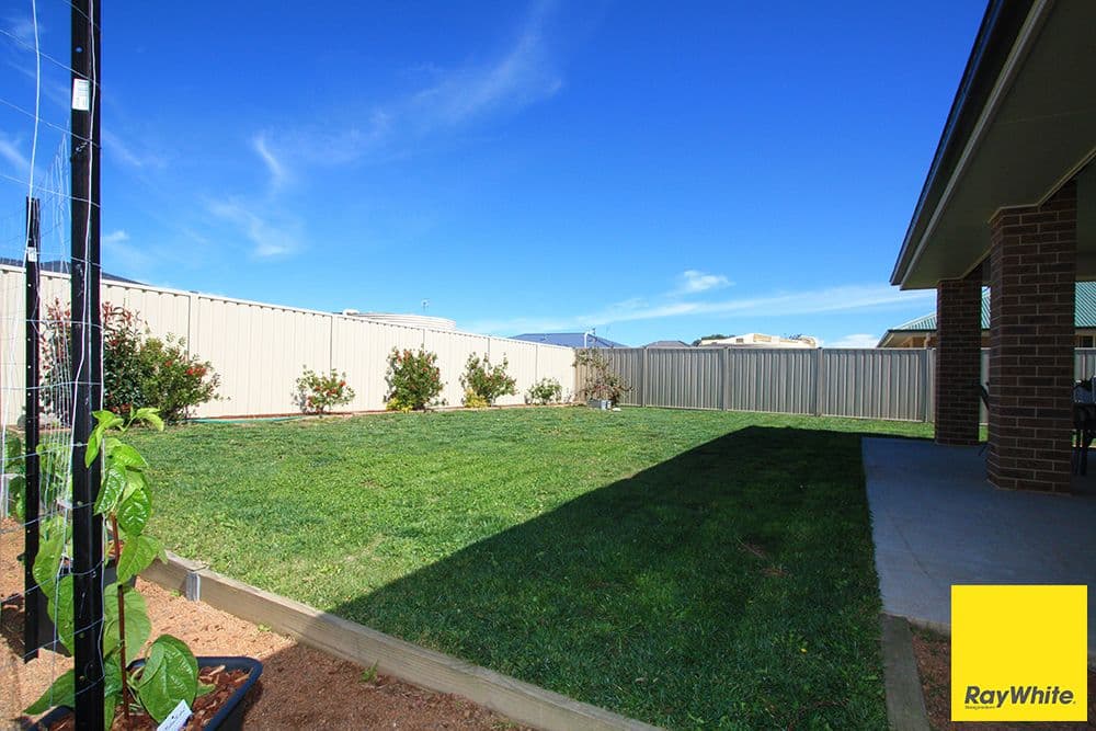 5 Angus Place, Bungendore - Thumbnail 7