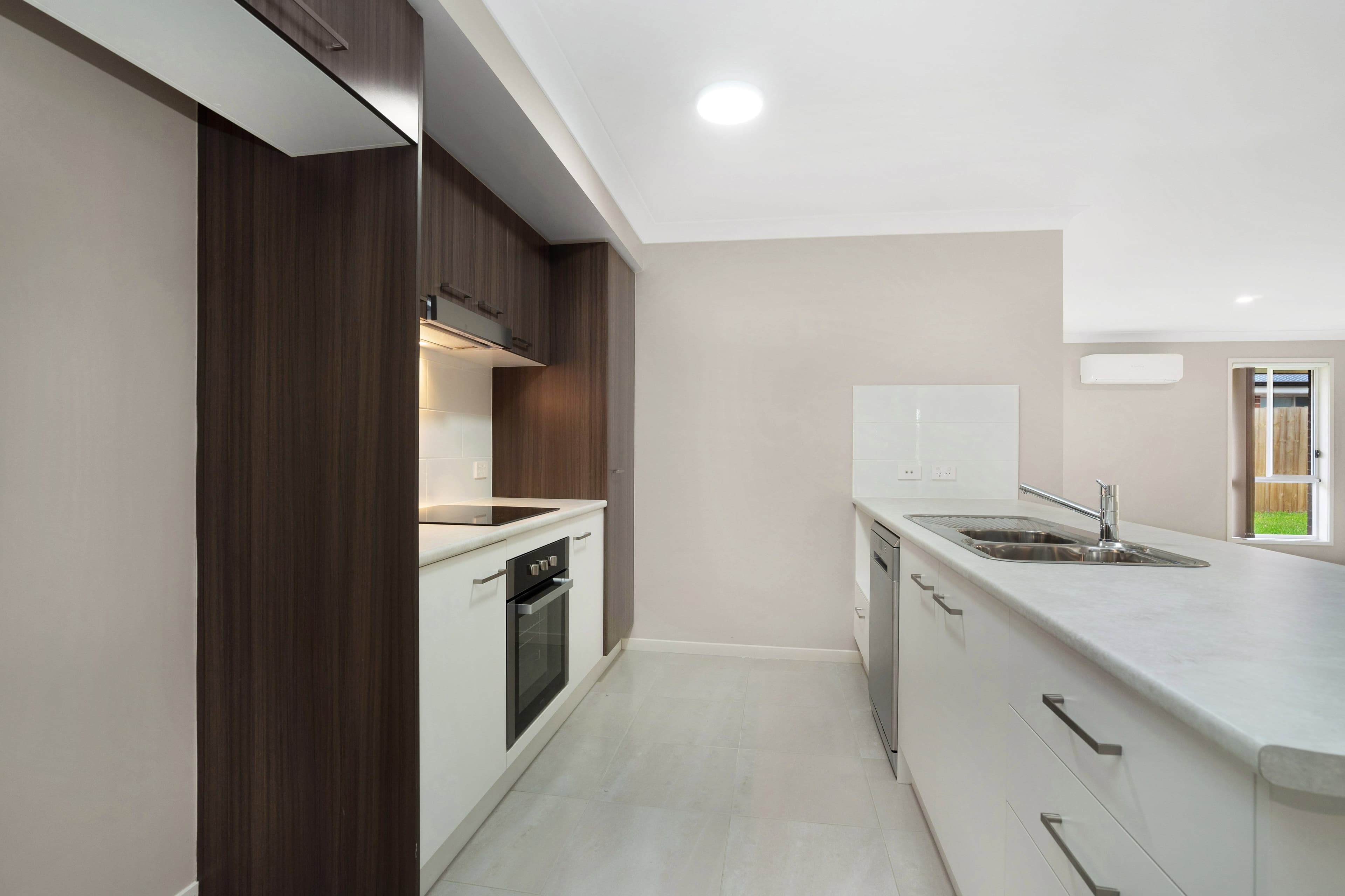 25 Mckeachie Drive, Aberglasslyn - Thumbnail 3